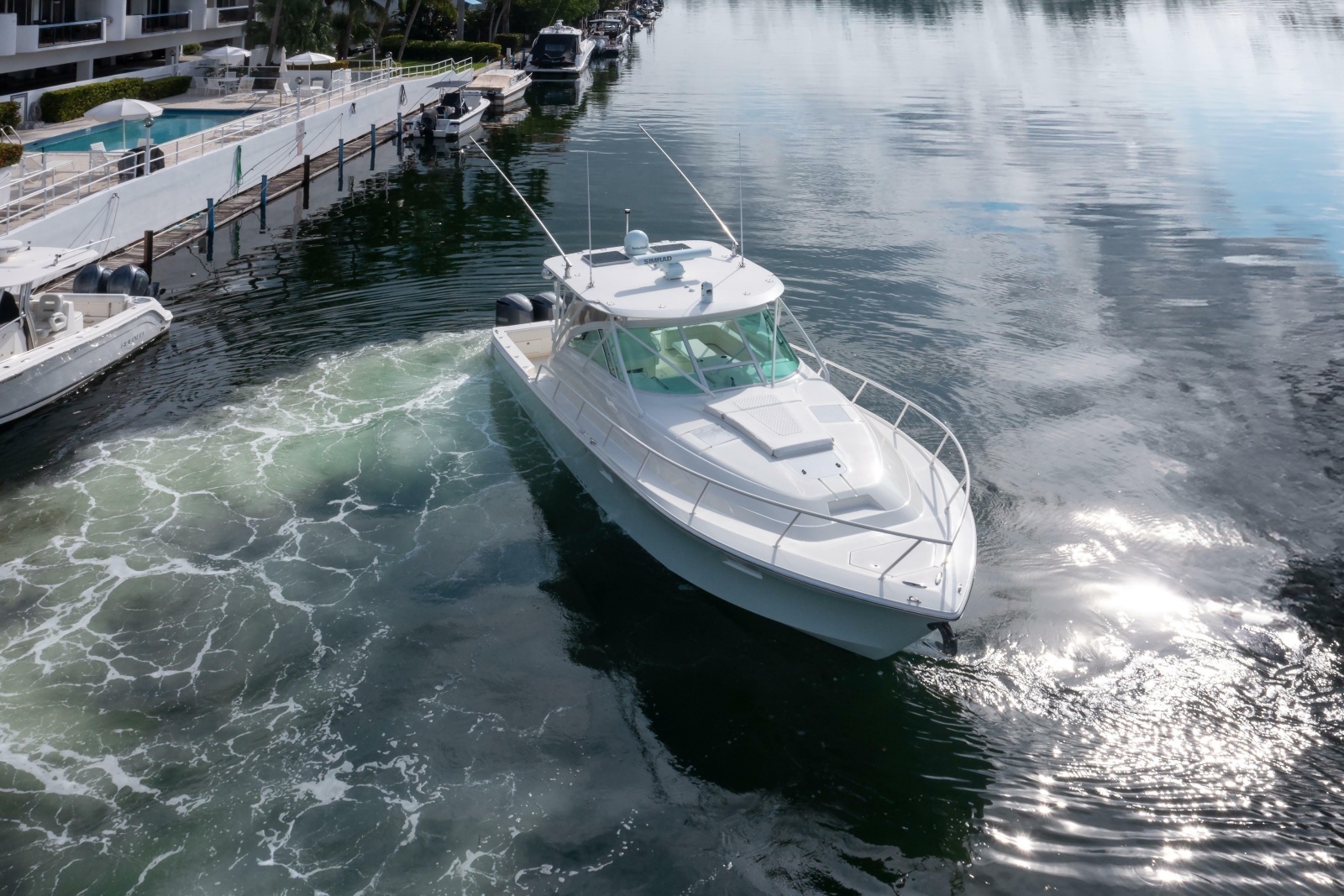 2011 SeaVee 430 Sportfish Express