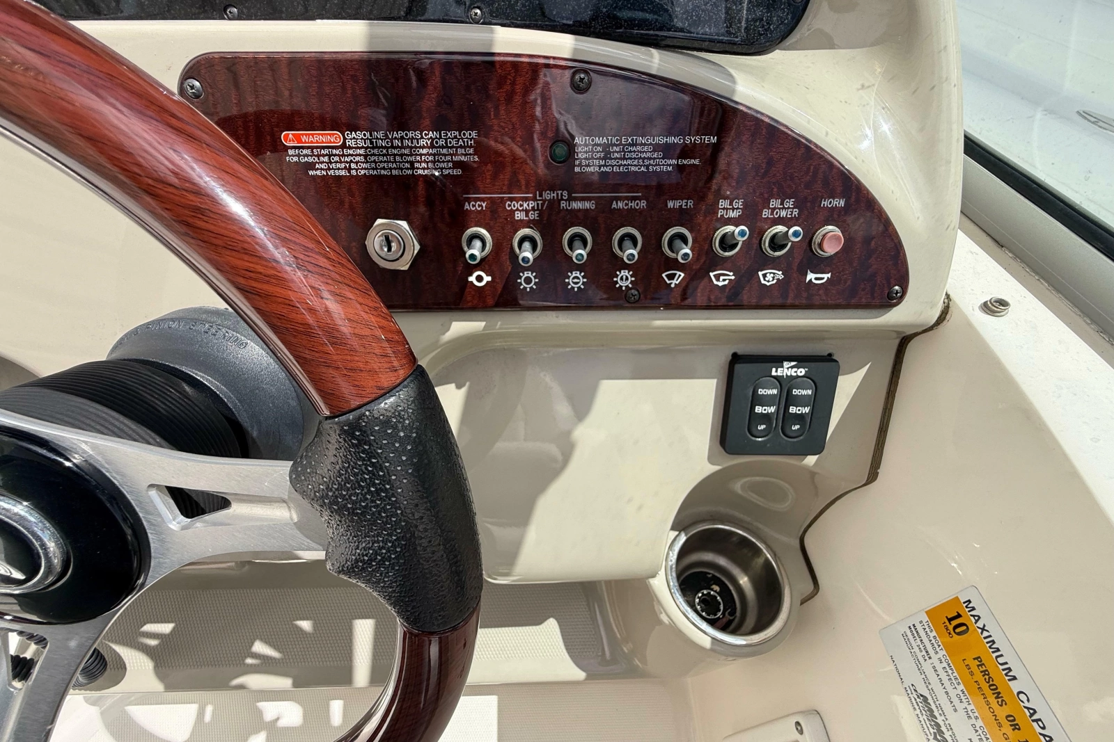 24ft Sea Ray Yacht For Sale