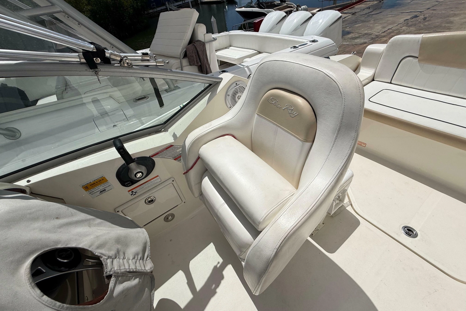 24ft Sea Ray Yacht For Sale