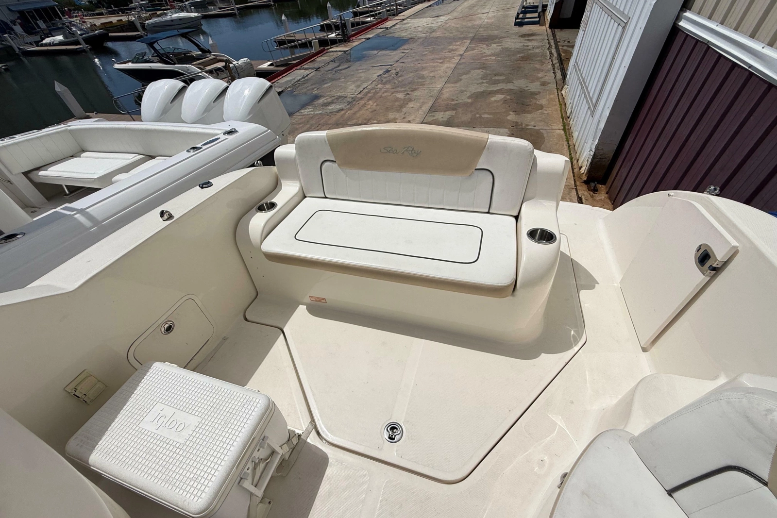24ft Sea Ray Yacht For Sale