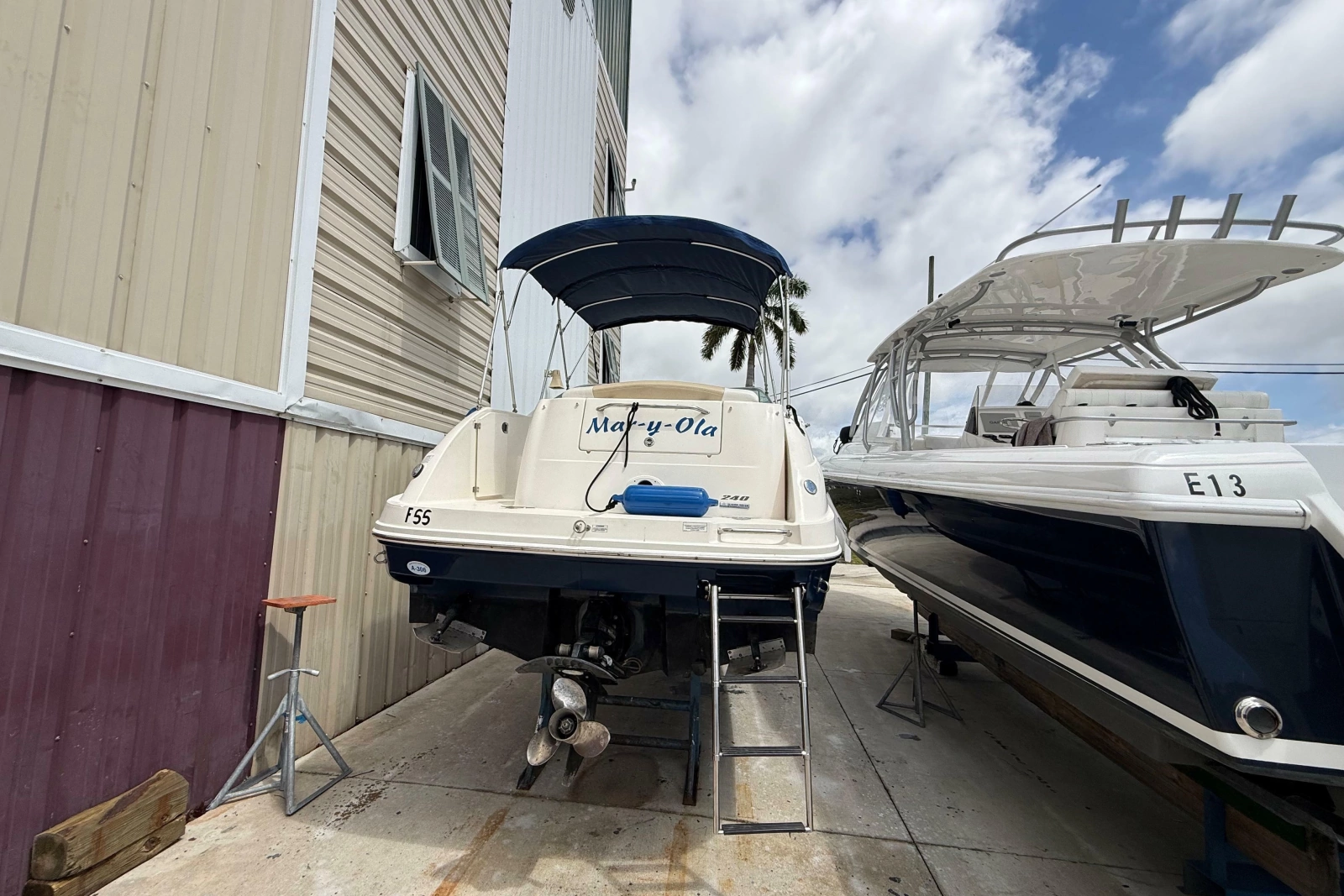 24ft Sea Ray Yacht For Sale