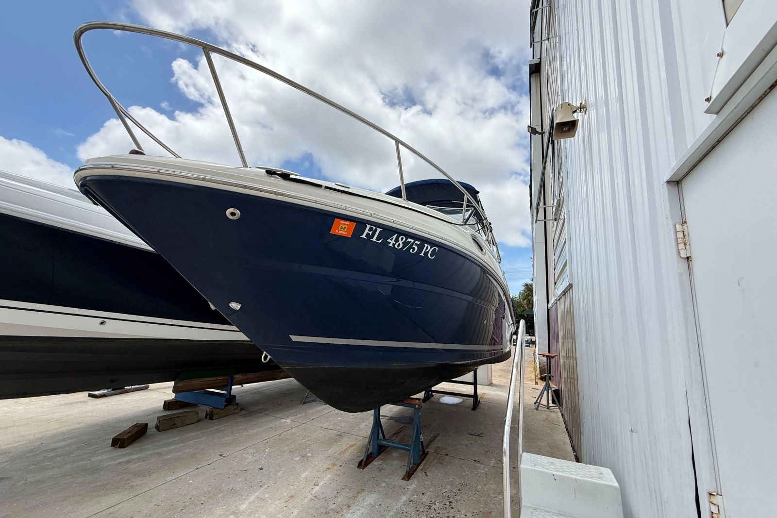 24ft Sea Ray Yacht For Sale