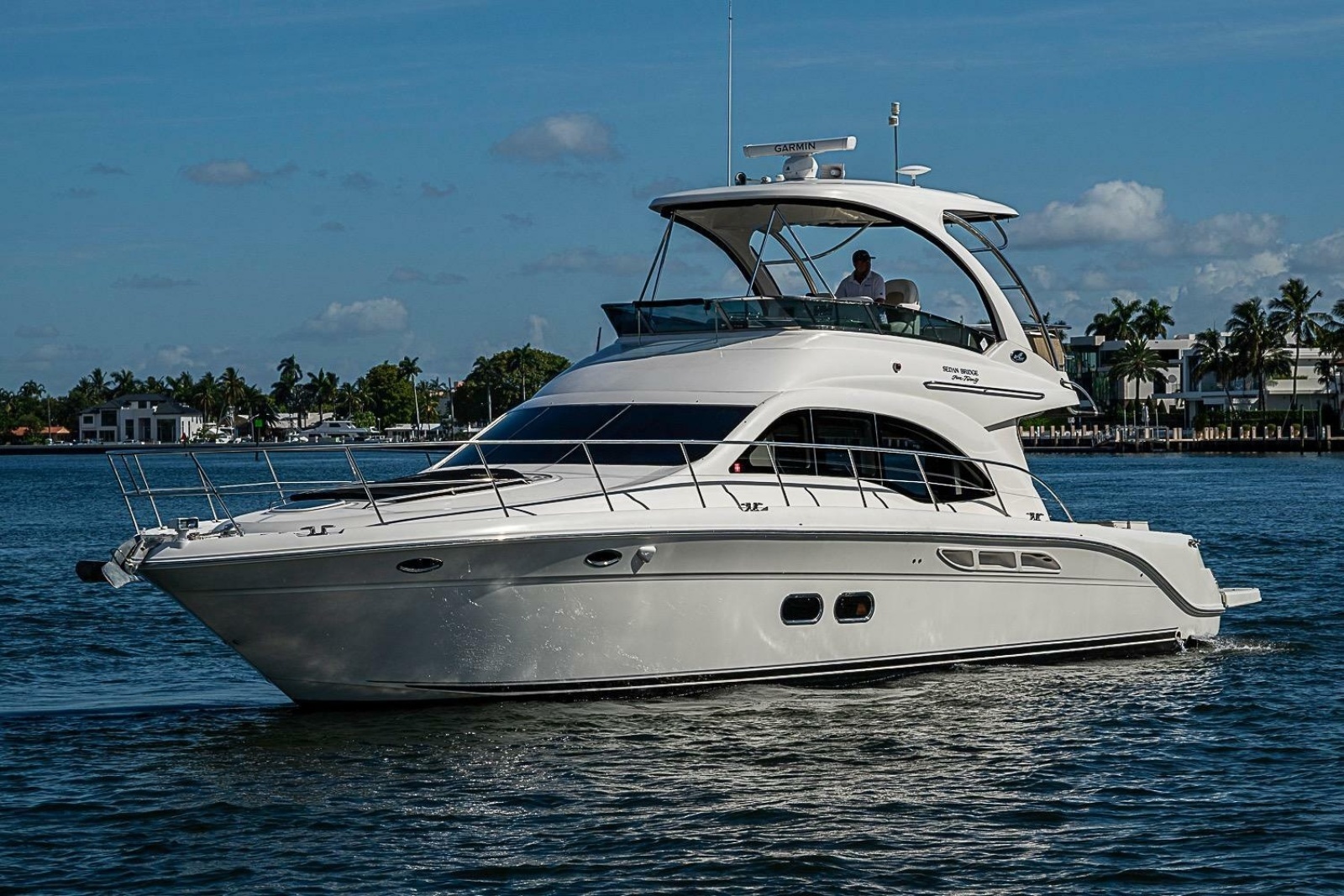 2010 Sea Ray 520 Sedan Bridge