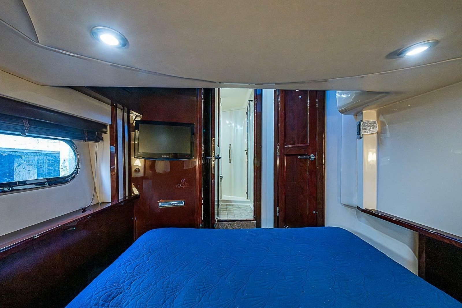 2010 Sea Ray 520 Sedan Bridge
