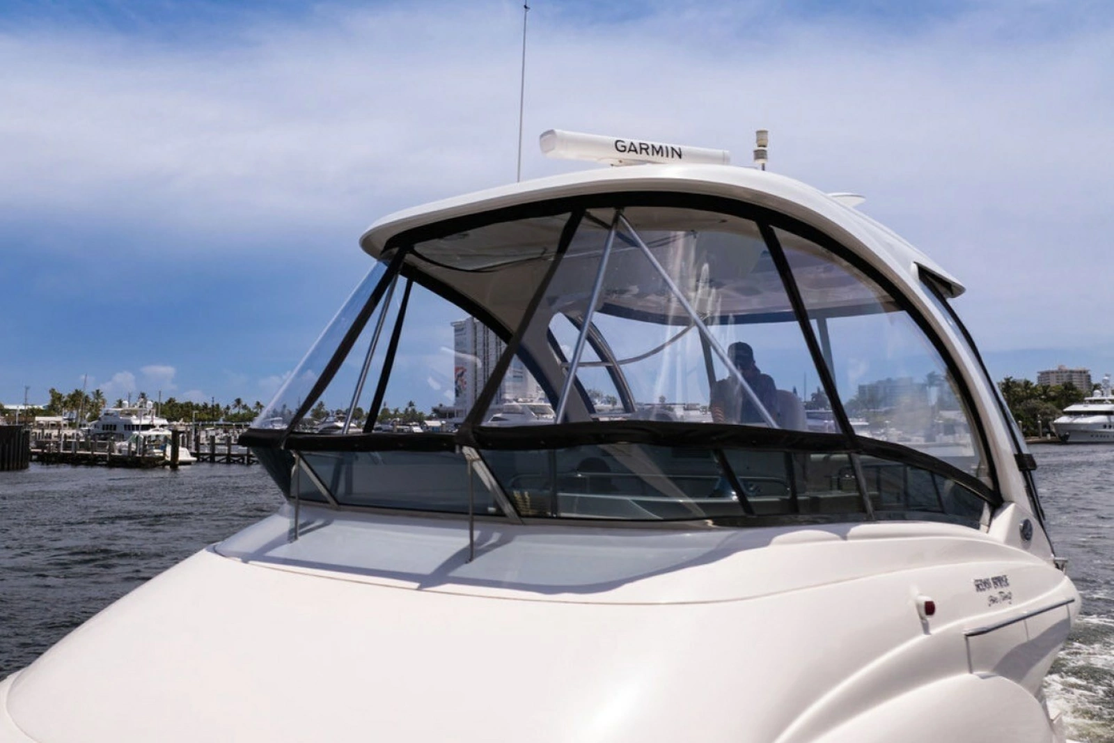 2010 Sea Ray 52 Sedan Bridge