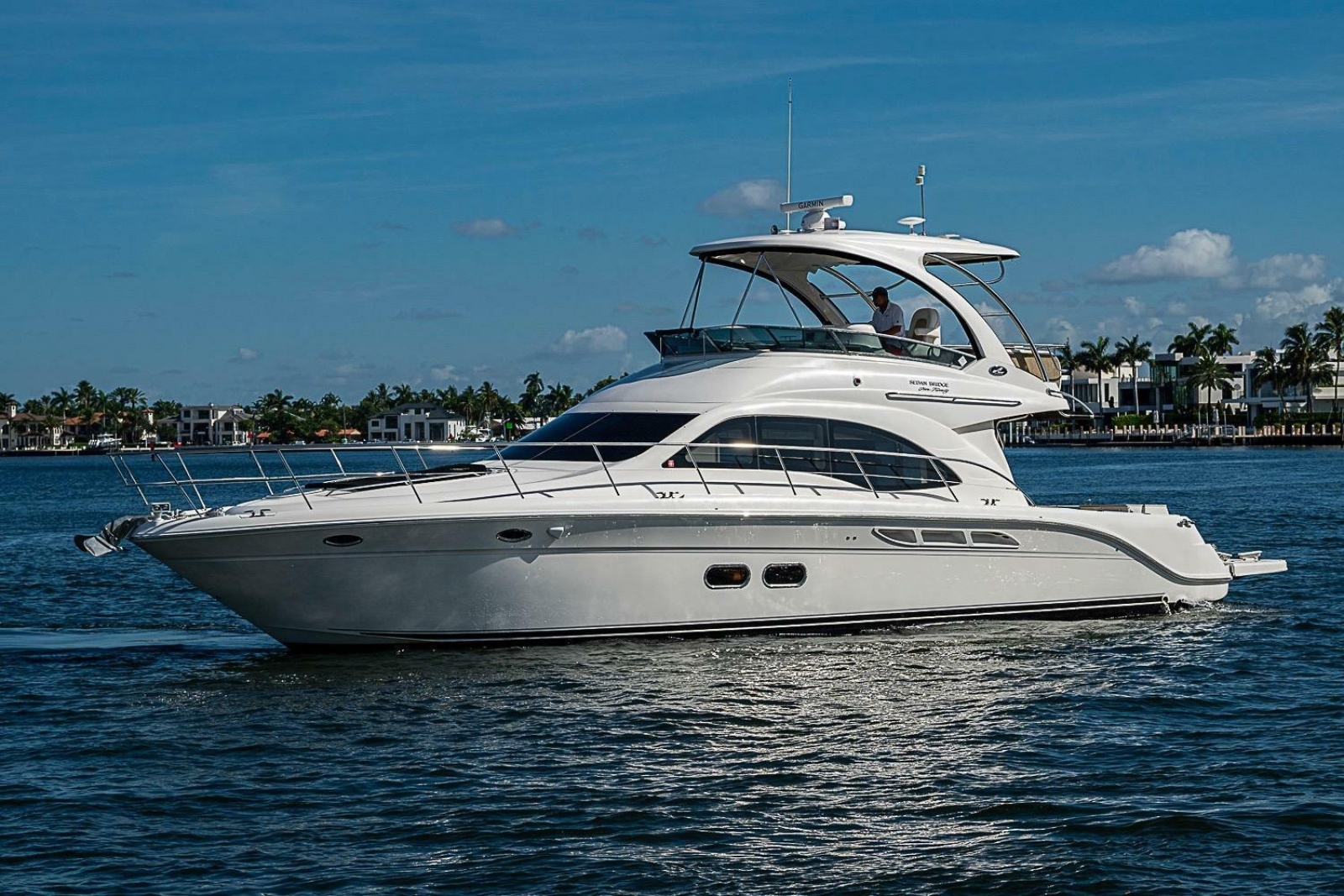 2010 Sea Ray 520 Sedan Bridge