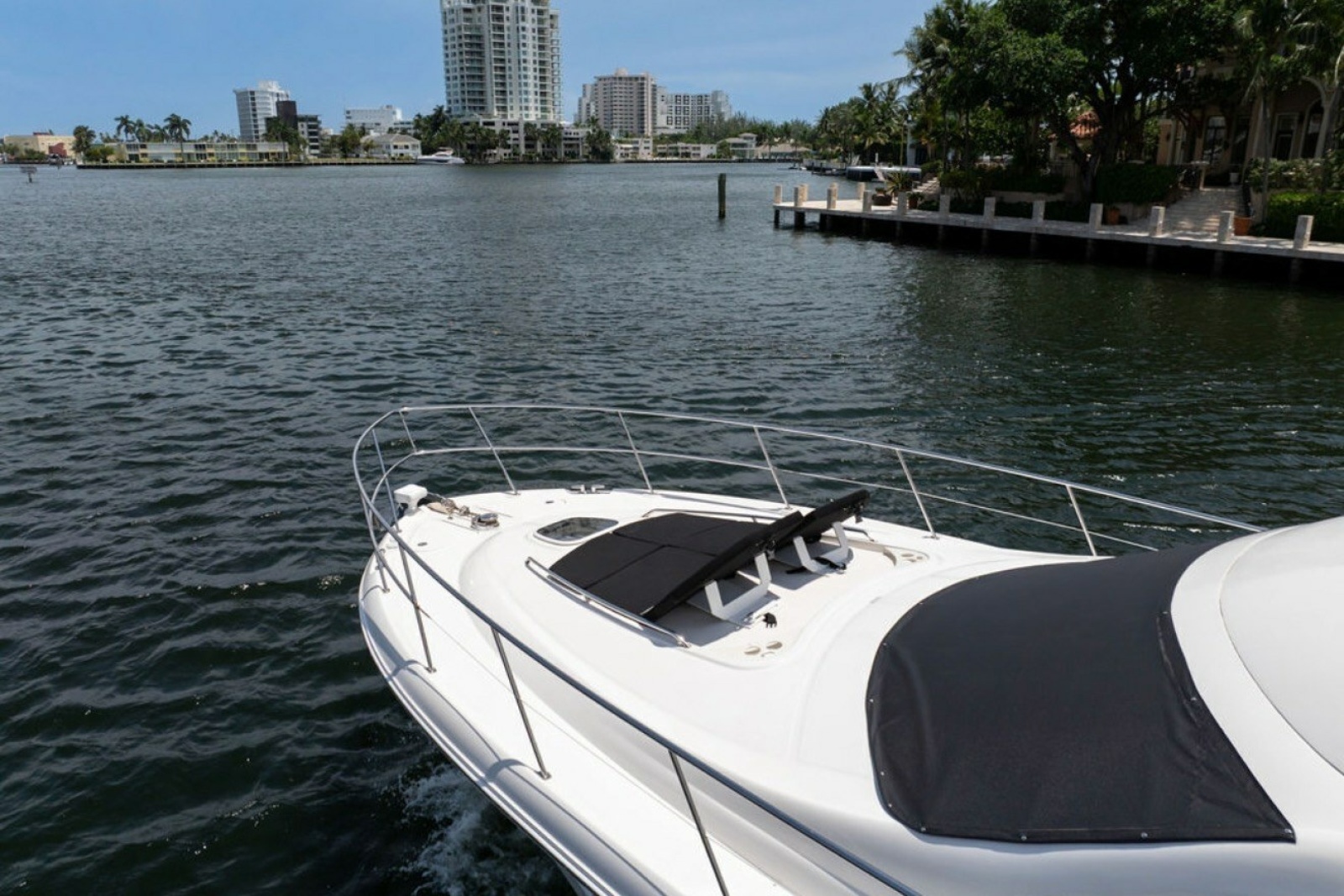 2010 Sea Ray 52 Sedan Bridge