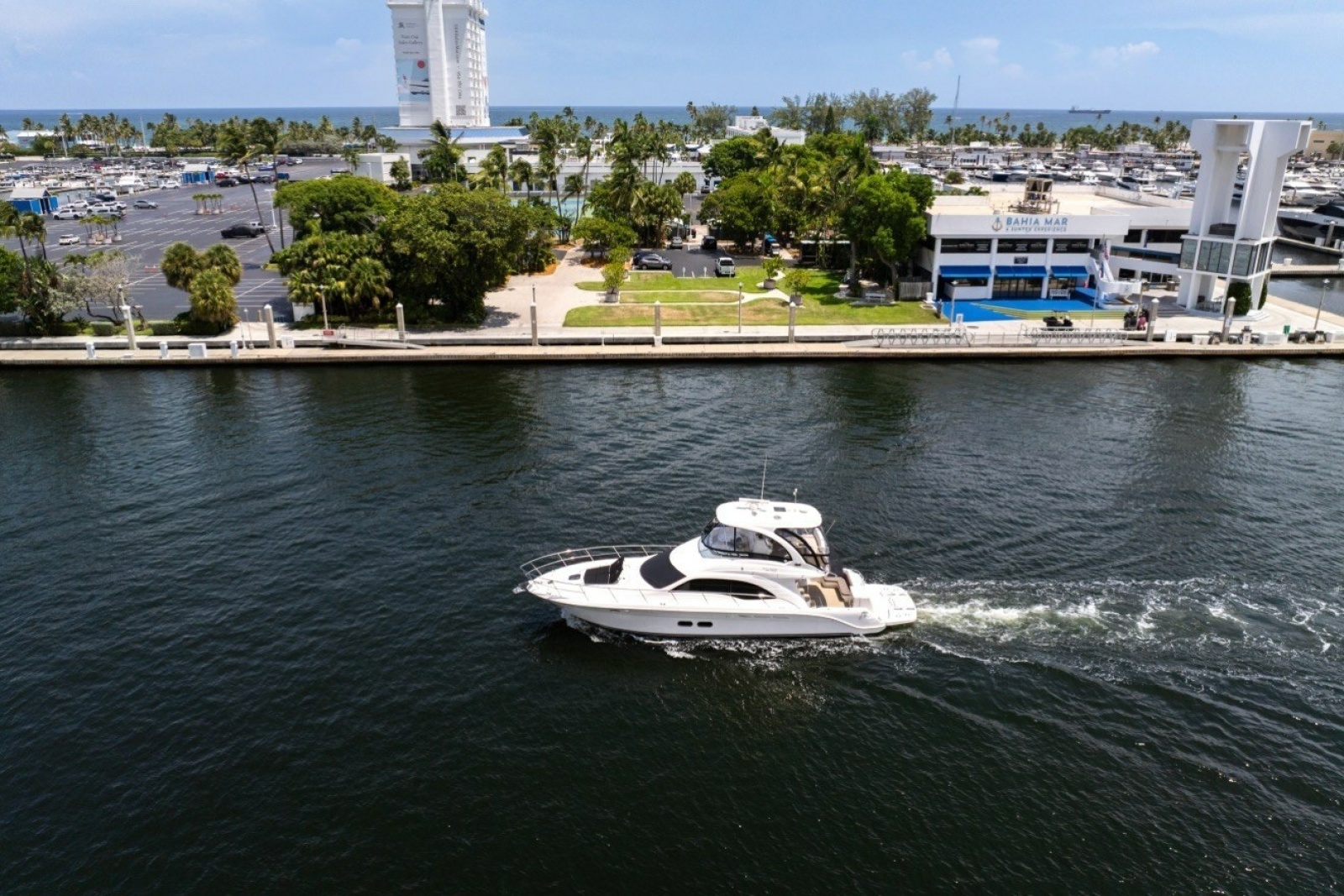 2010 Sea Ray 52 Sedan Bridge