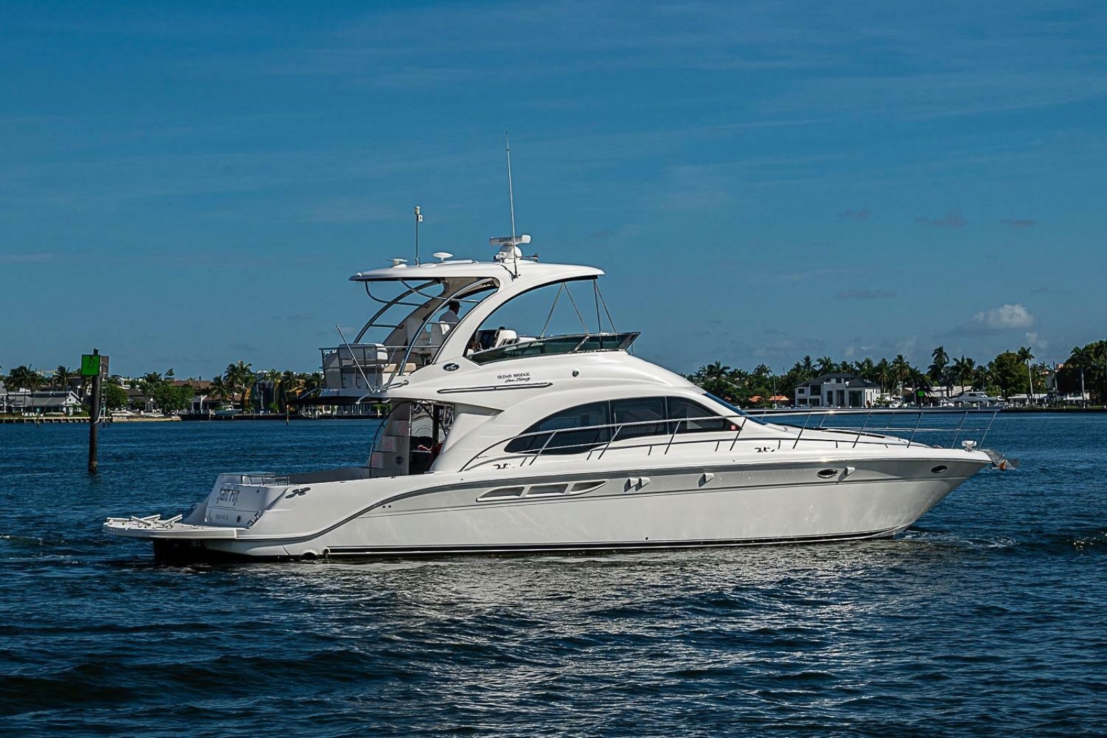 2010 Sea Ray 520 Sedan Bridge