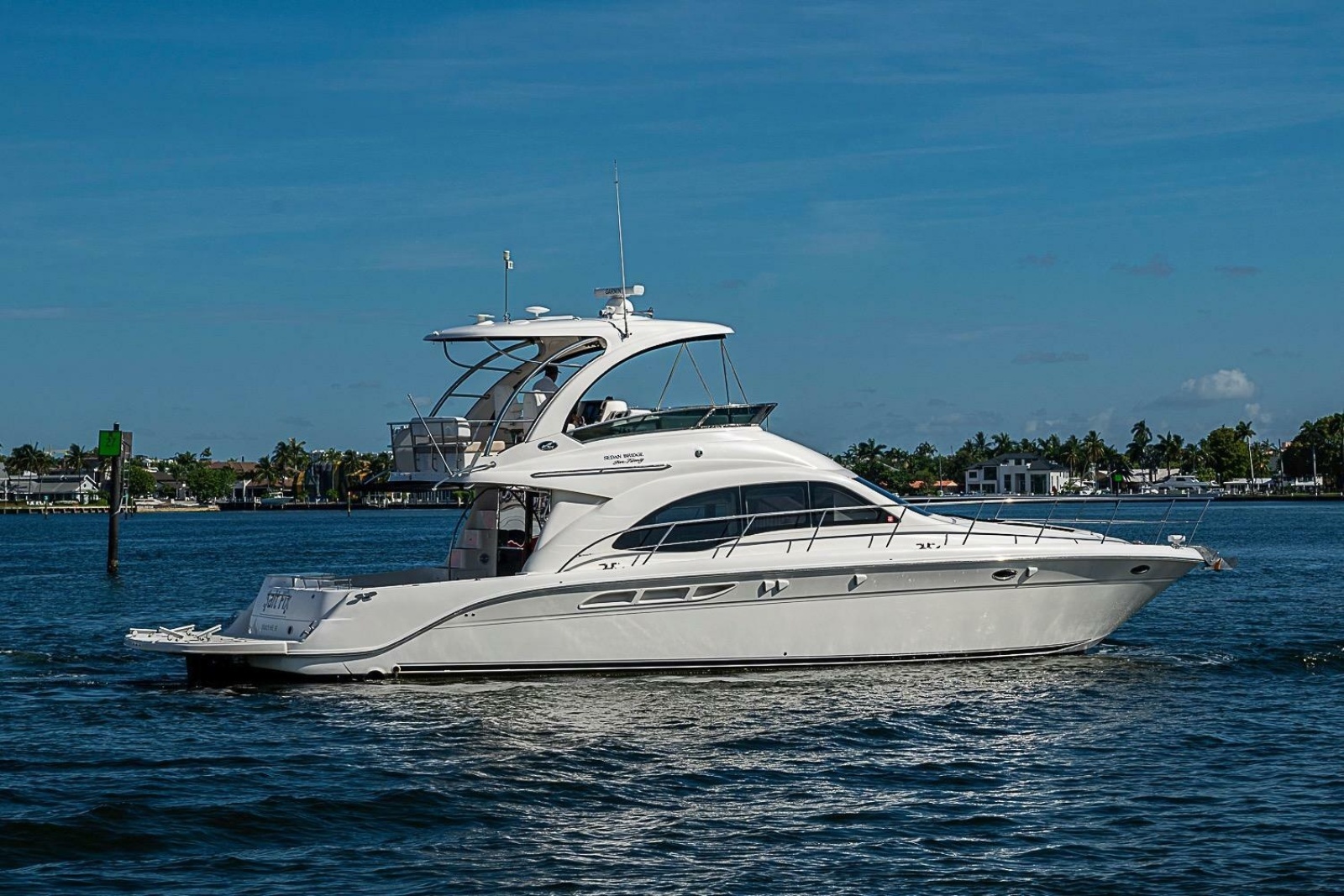2010 Sea Ray 520 Sedan Bridge