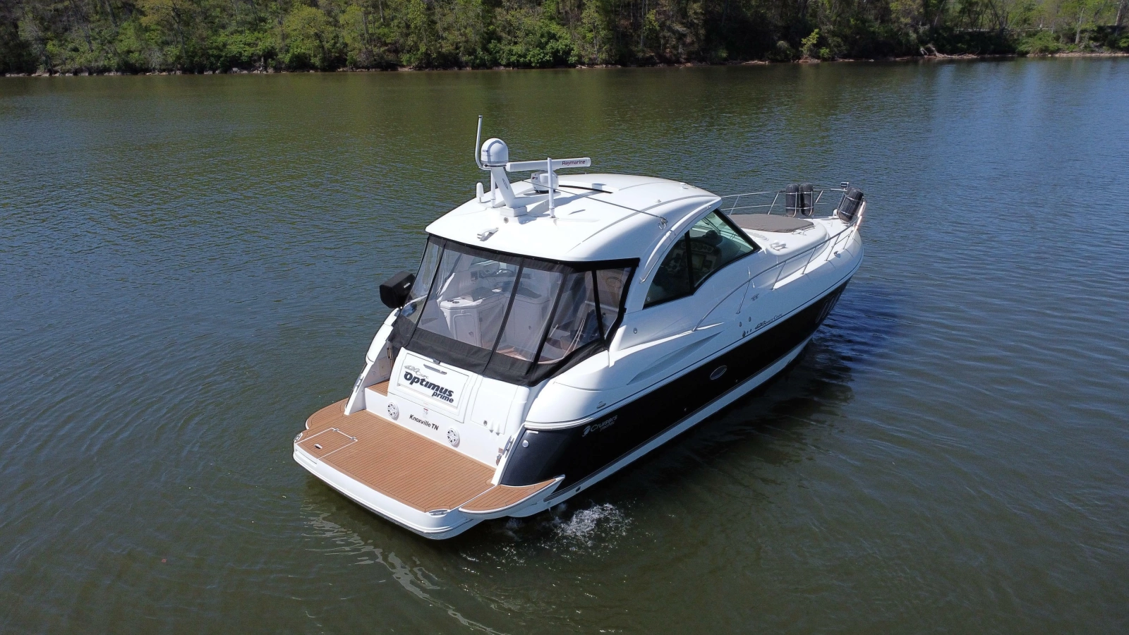 2009 Cruisers Yachts 420 Sports Coupe
