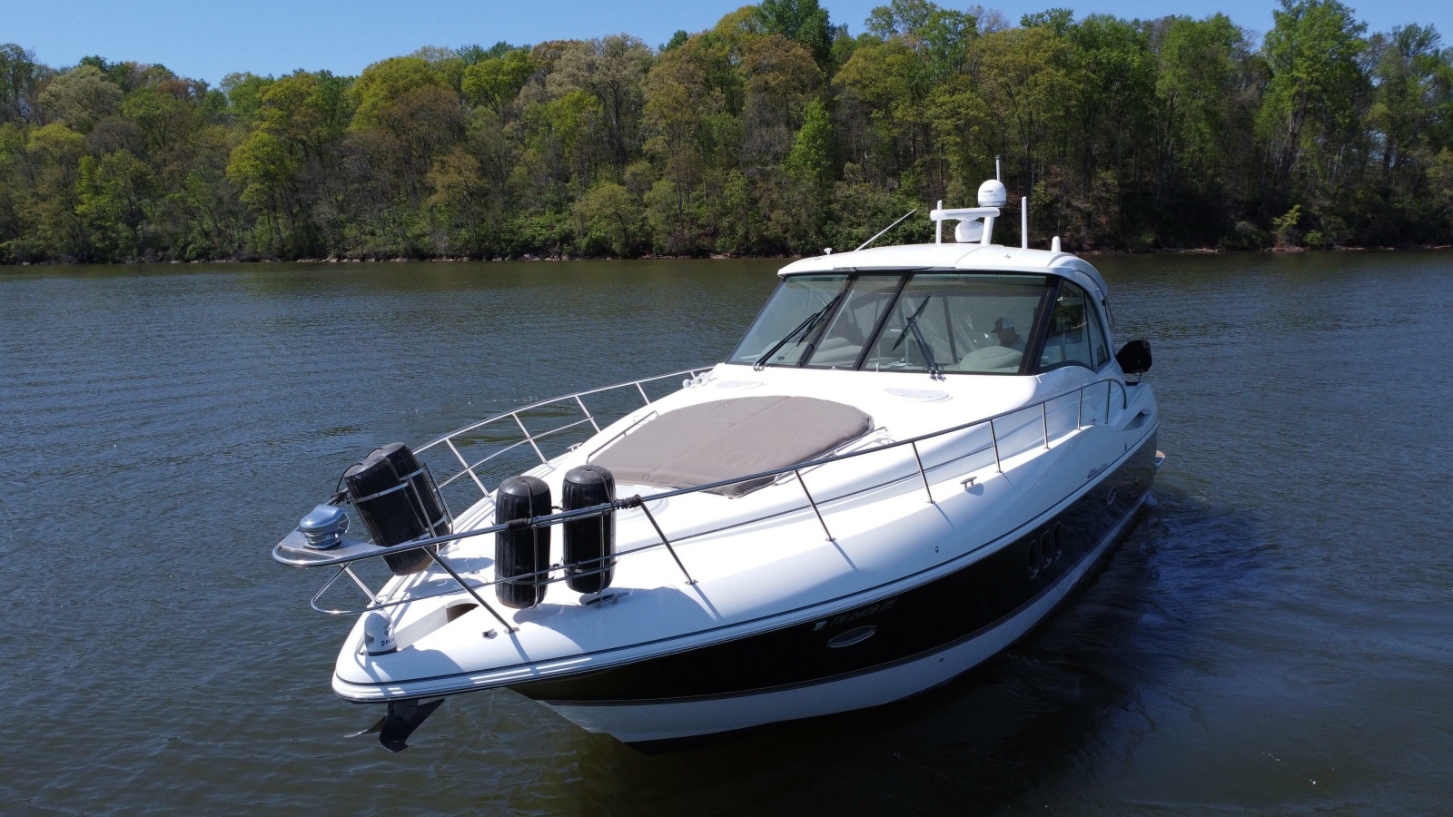 2009 Cruisers Yachts 420 Sports Coupe