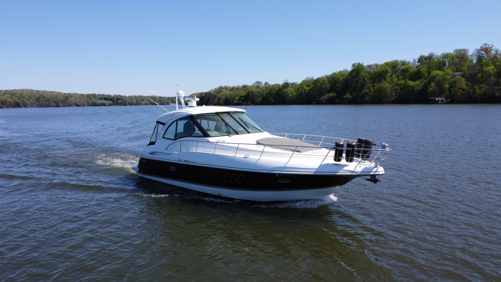 2009 Cruisers Yachts 420 Sports Coupe