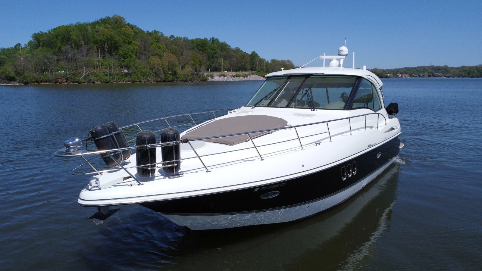 2009 Cruisers Yachts 420 Sports Coupe