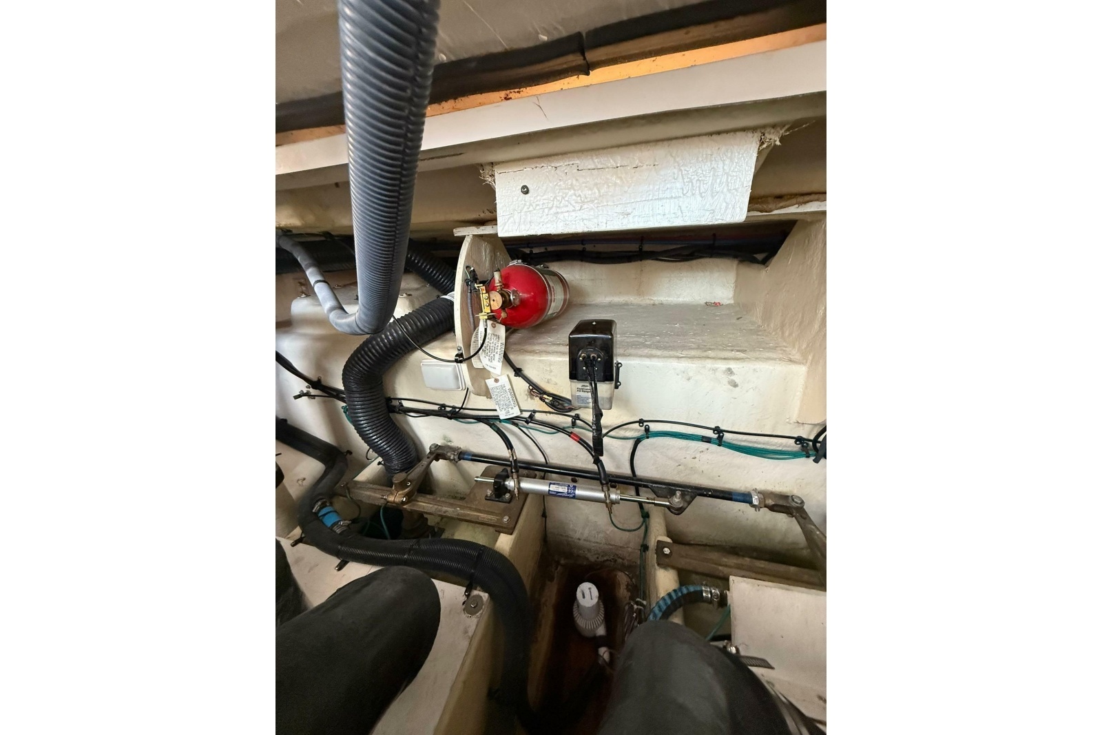 2009 Sea Ray Sundancer 350
