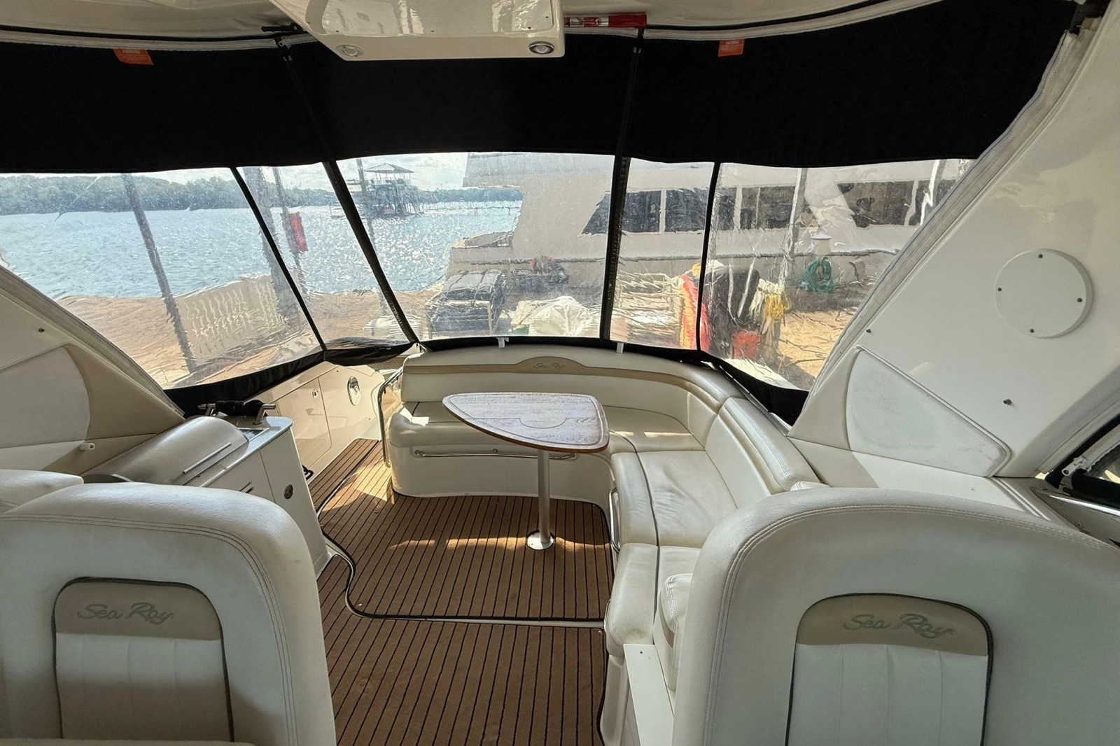 2009 Sea Ray Sundancer 350
