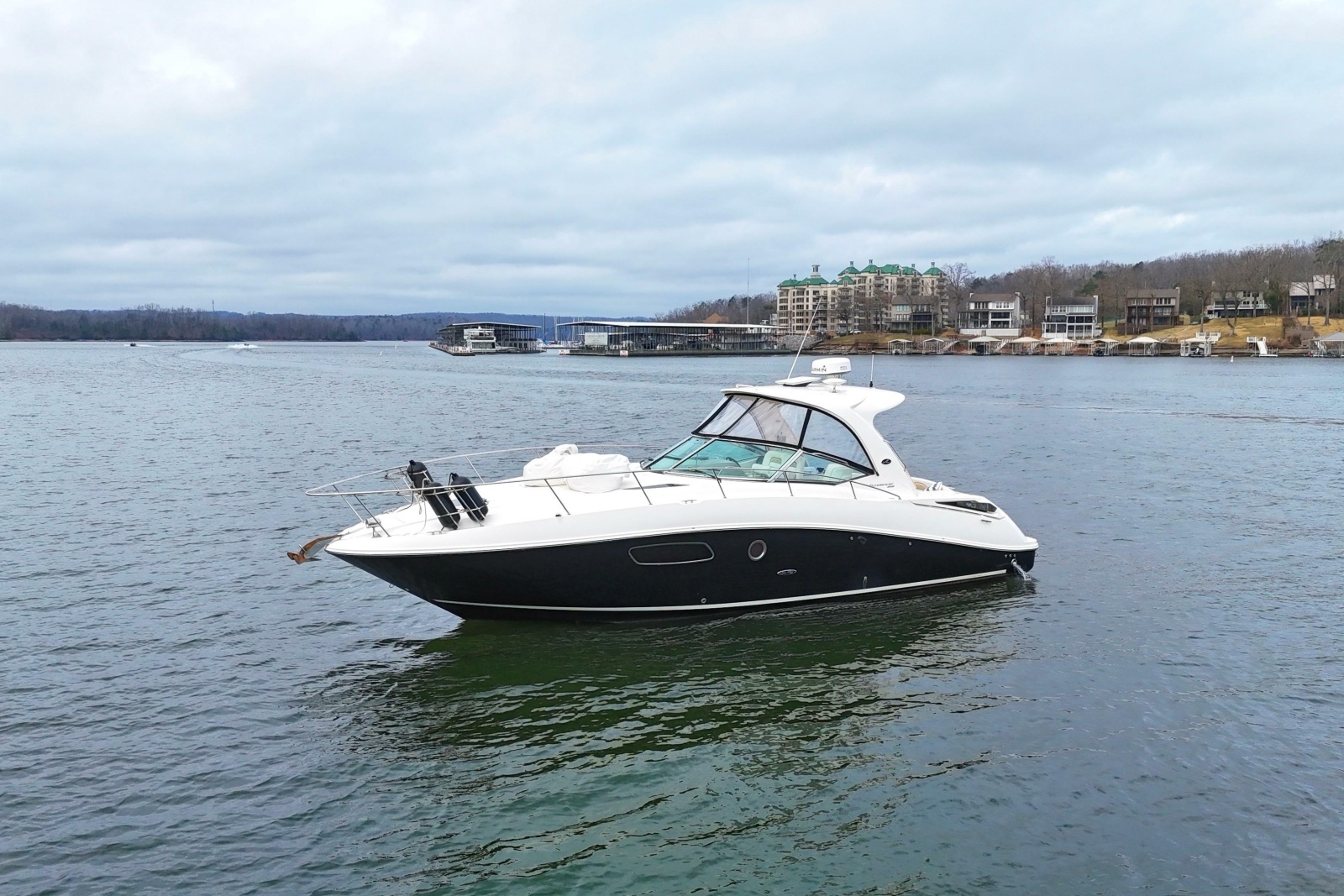 2009 Sea Ray Sundancer 350