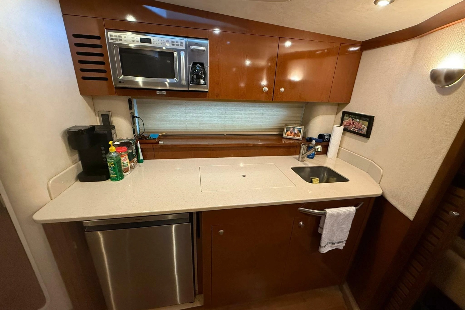2009 Sea Ray Sundancer 350