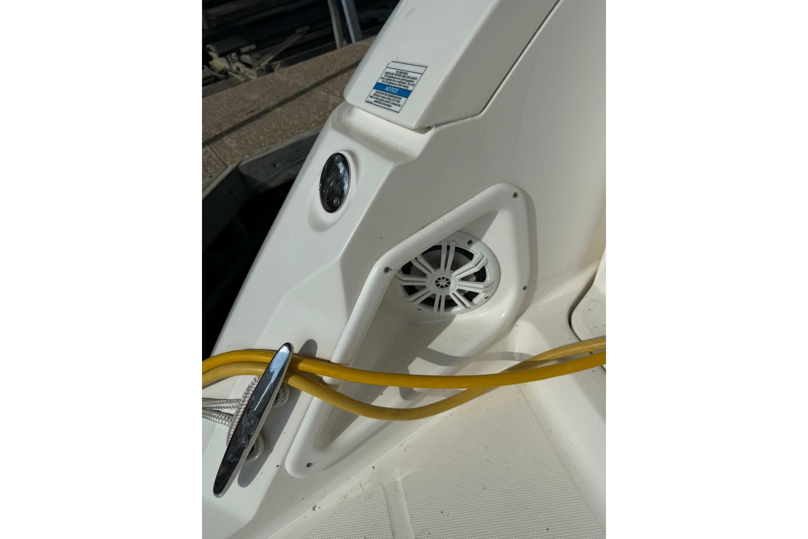 2009 Sea Ray Sundancer 350