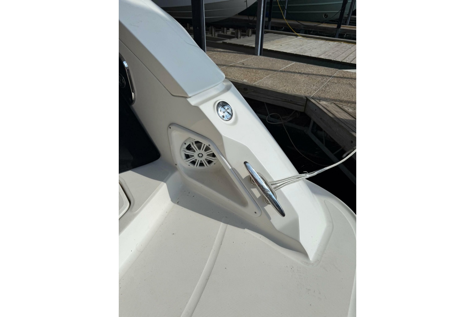 2009 Sea Ray Sundancer 350