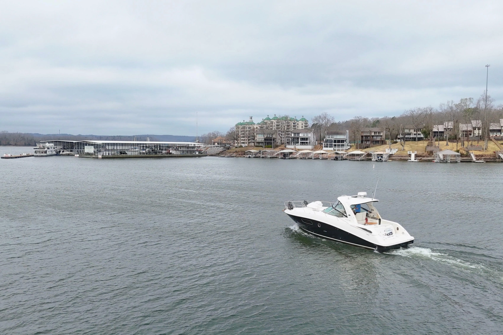 2009 Sea Ray Sundancer 350