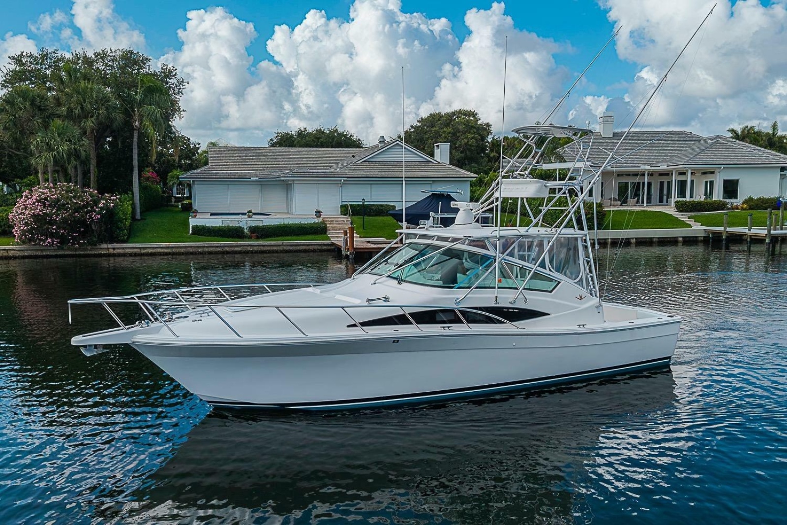 2008 Bertram 360