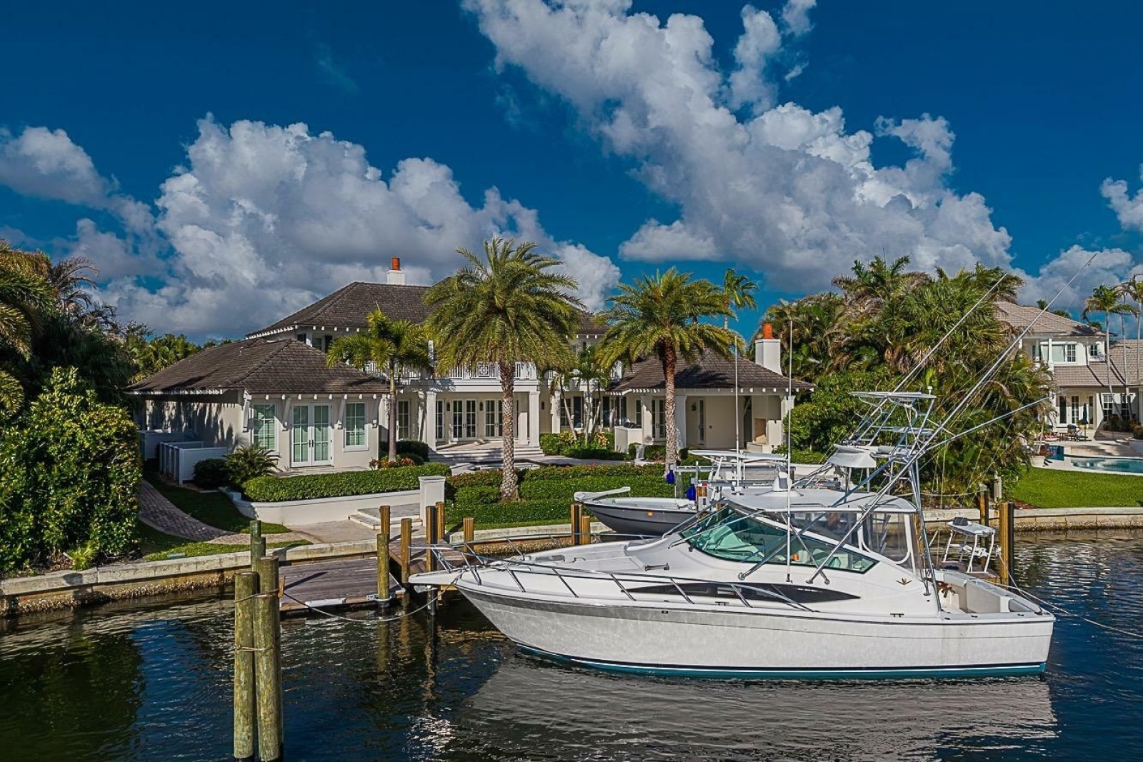 2008 Bertram 360