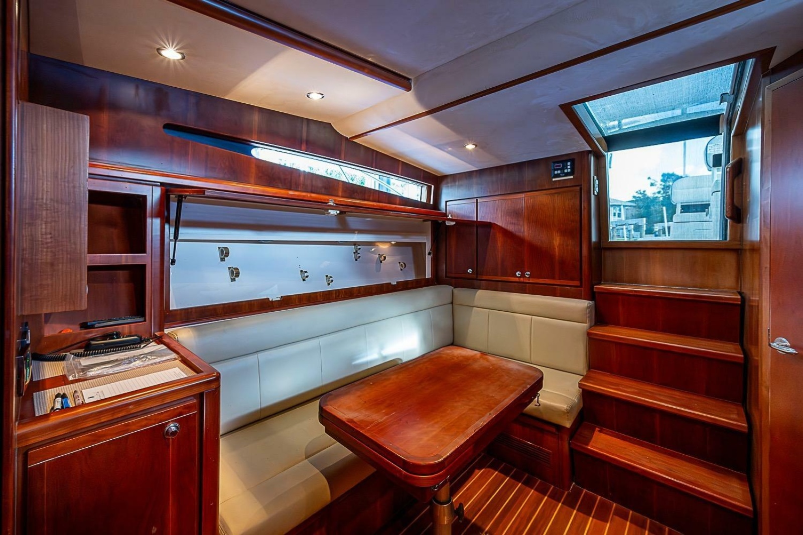 2008 Bertram 360