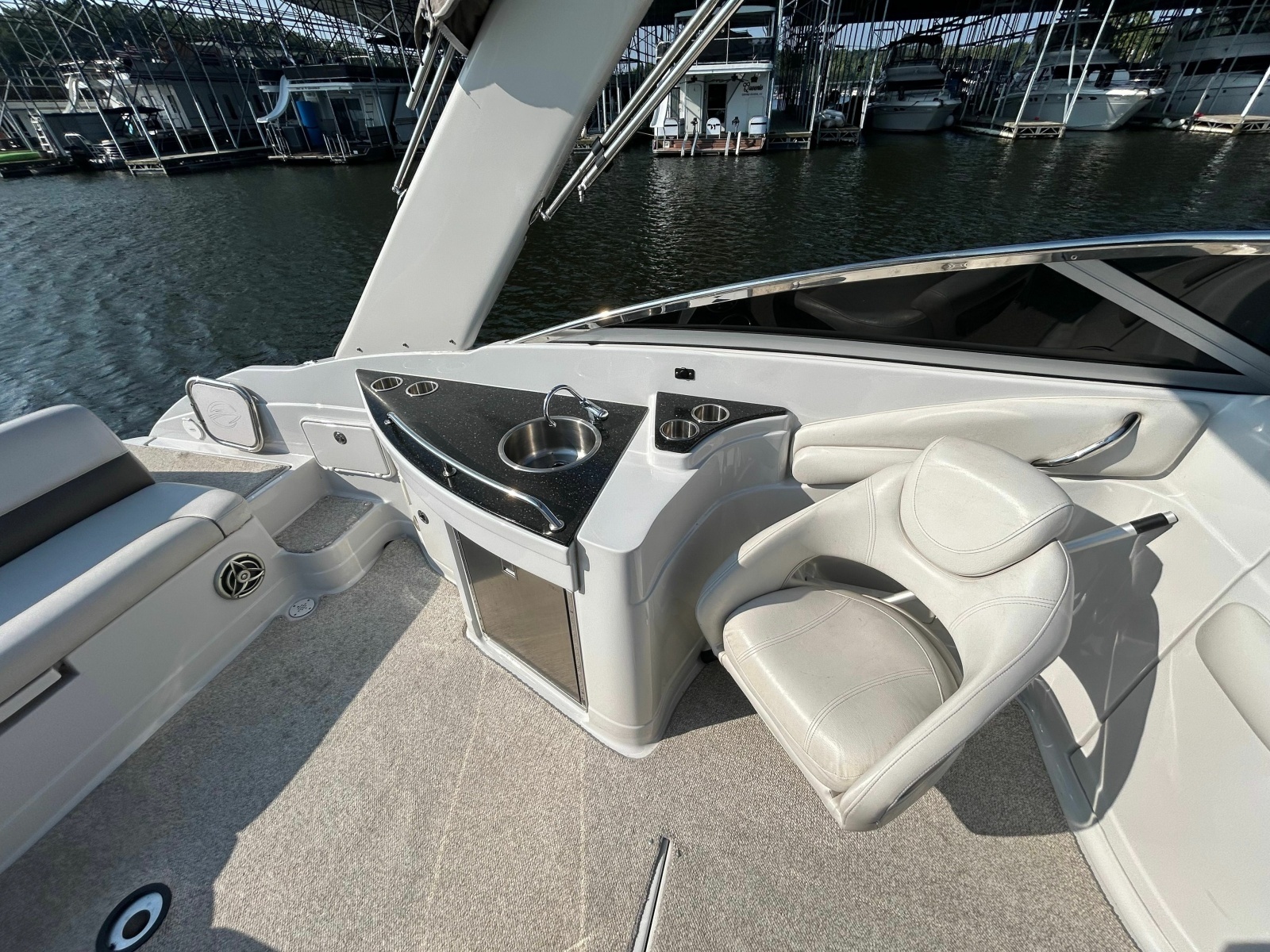 2008 Crownline 300 LS