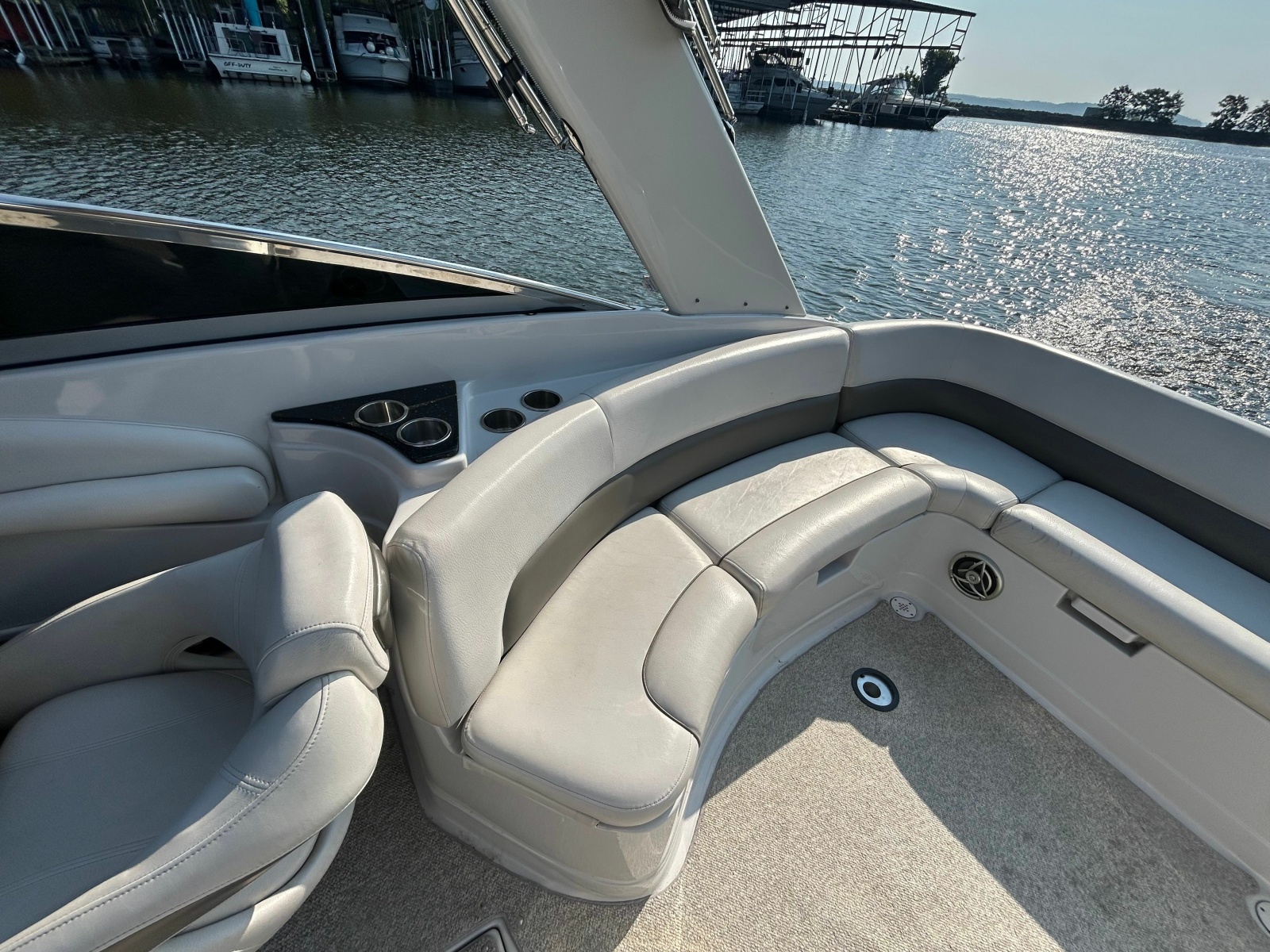 2008 Crownline 300 LS
