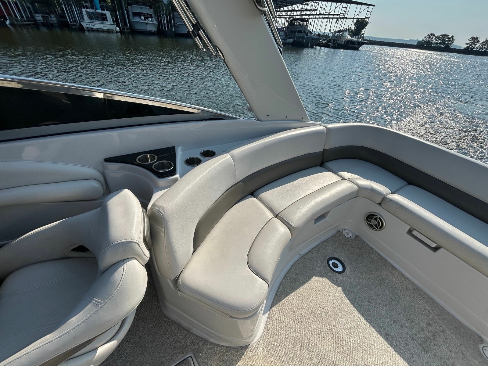 2008 Crownline 300 LS