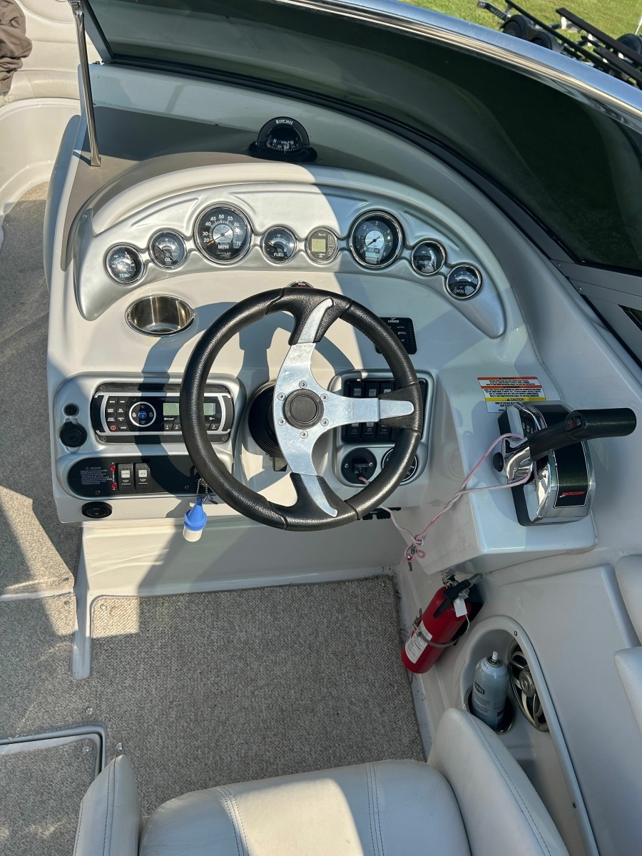 2008 Crownline 300 LS