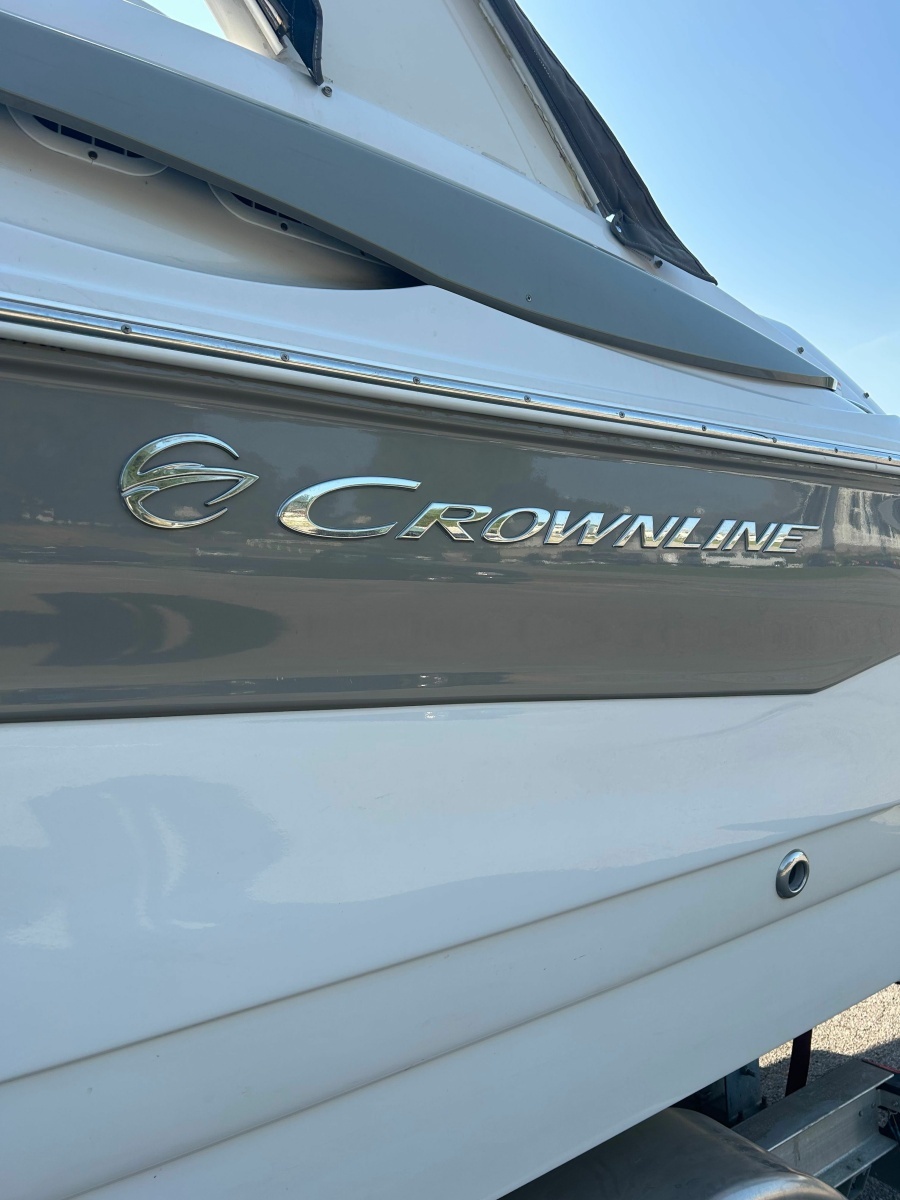2008 Crownline 300 LS