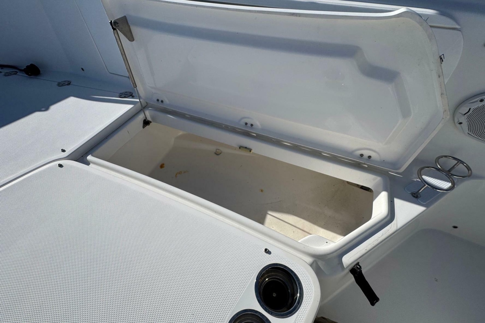 2008 Everglades 350 Center Console