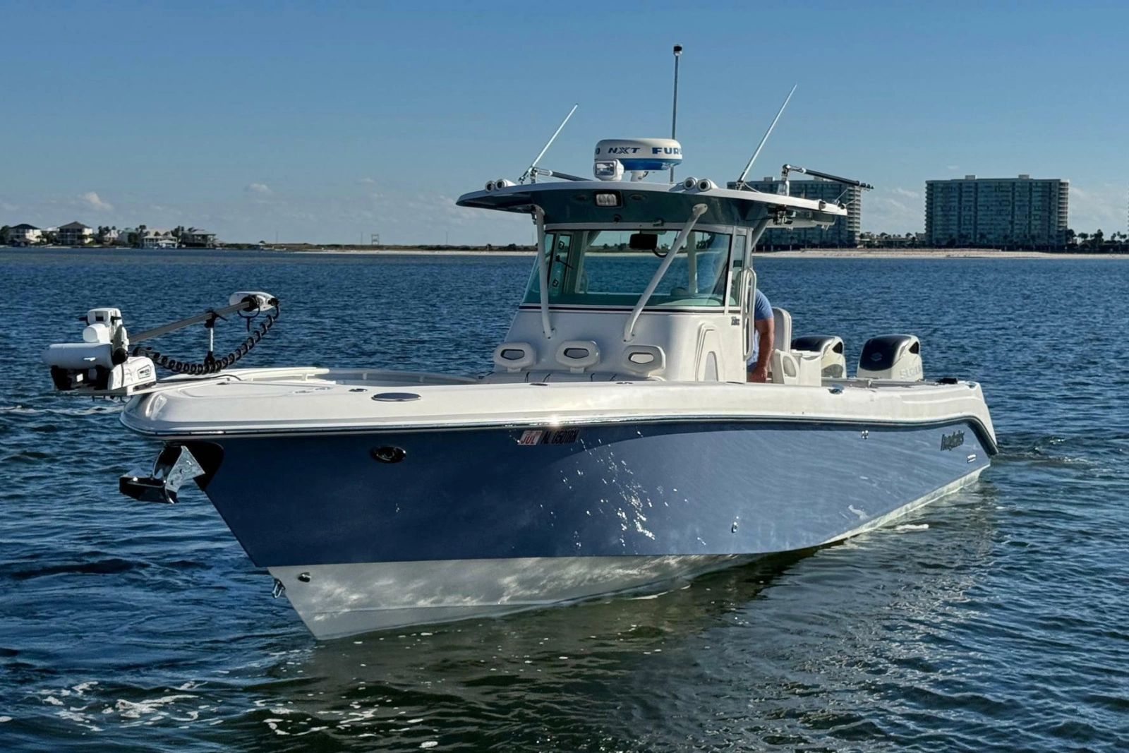 2008 Everglades 350 Center Console