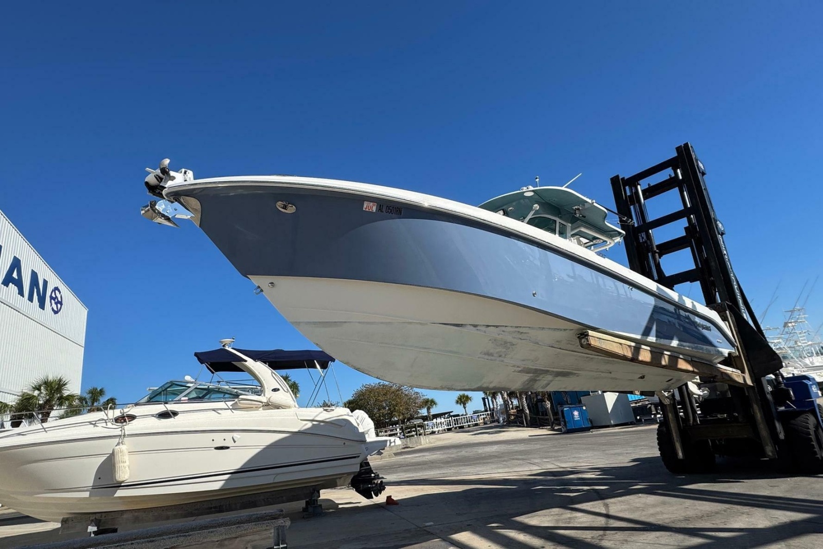 2008 Everglades 350 Center Console