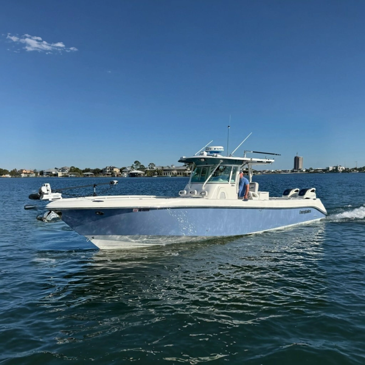 2008 Everglades 350 Center Console