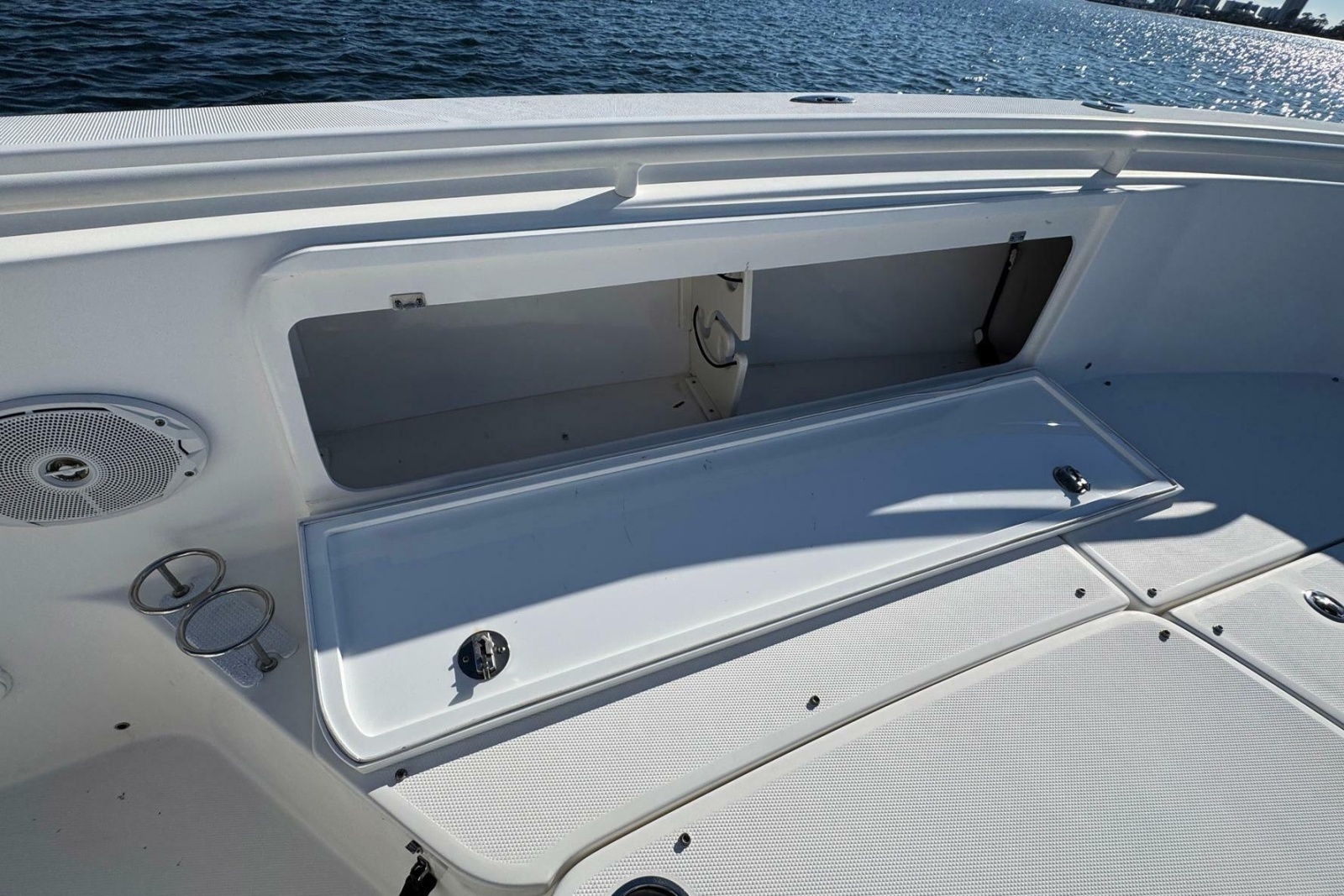 2008 Everglades 350 Center Console