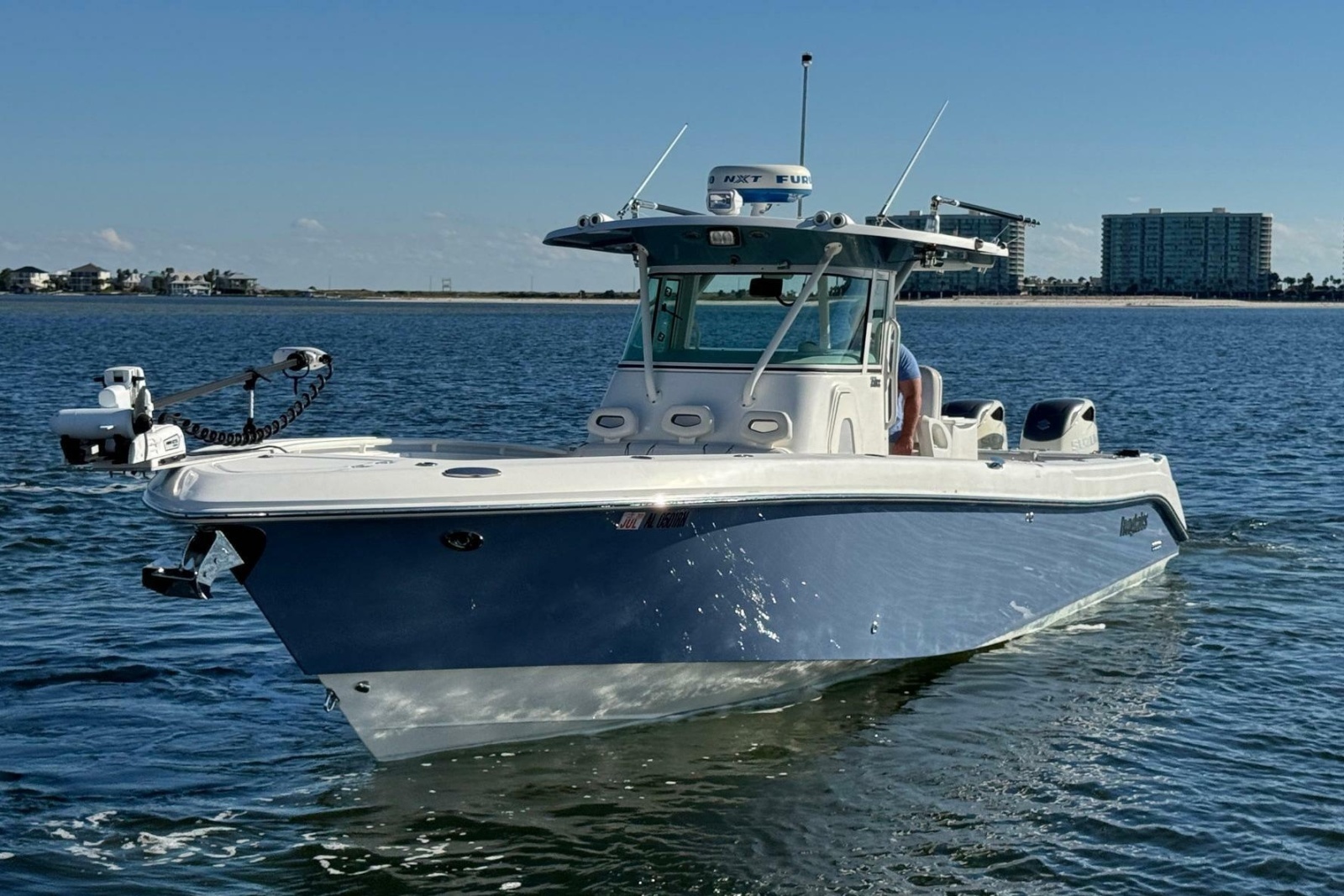 2008 Everglades 350 Center Console