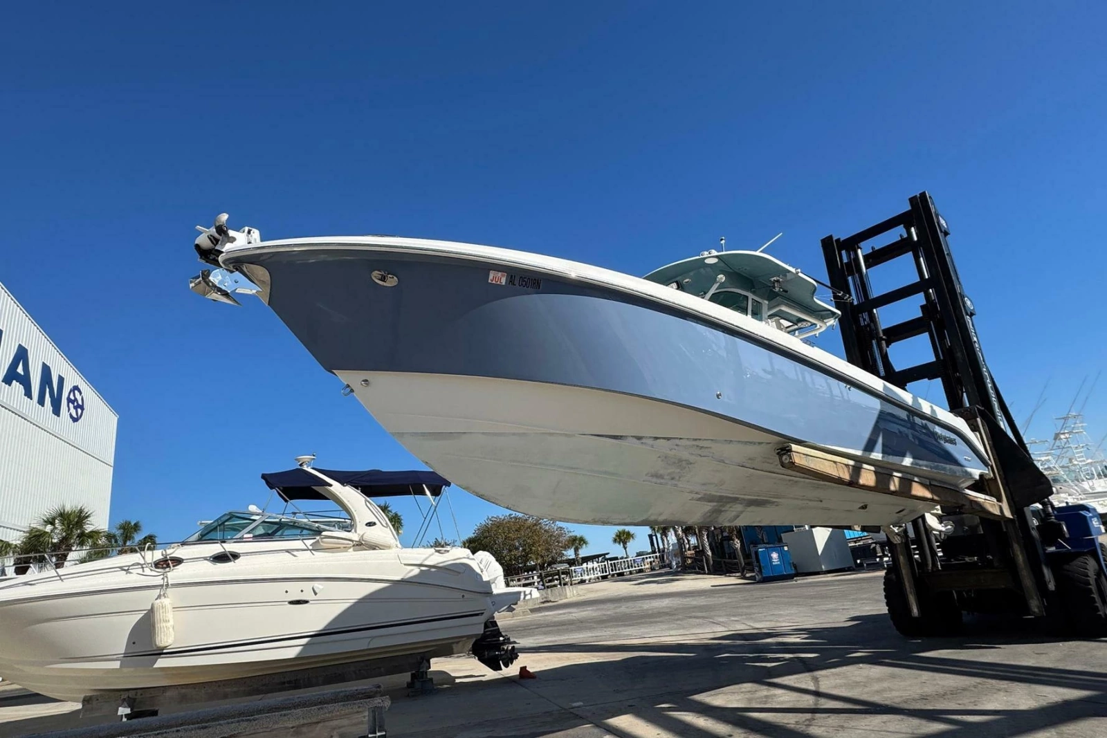 2008 Everglades 350 Center Console