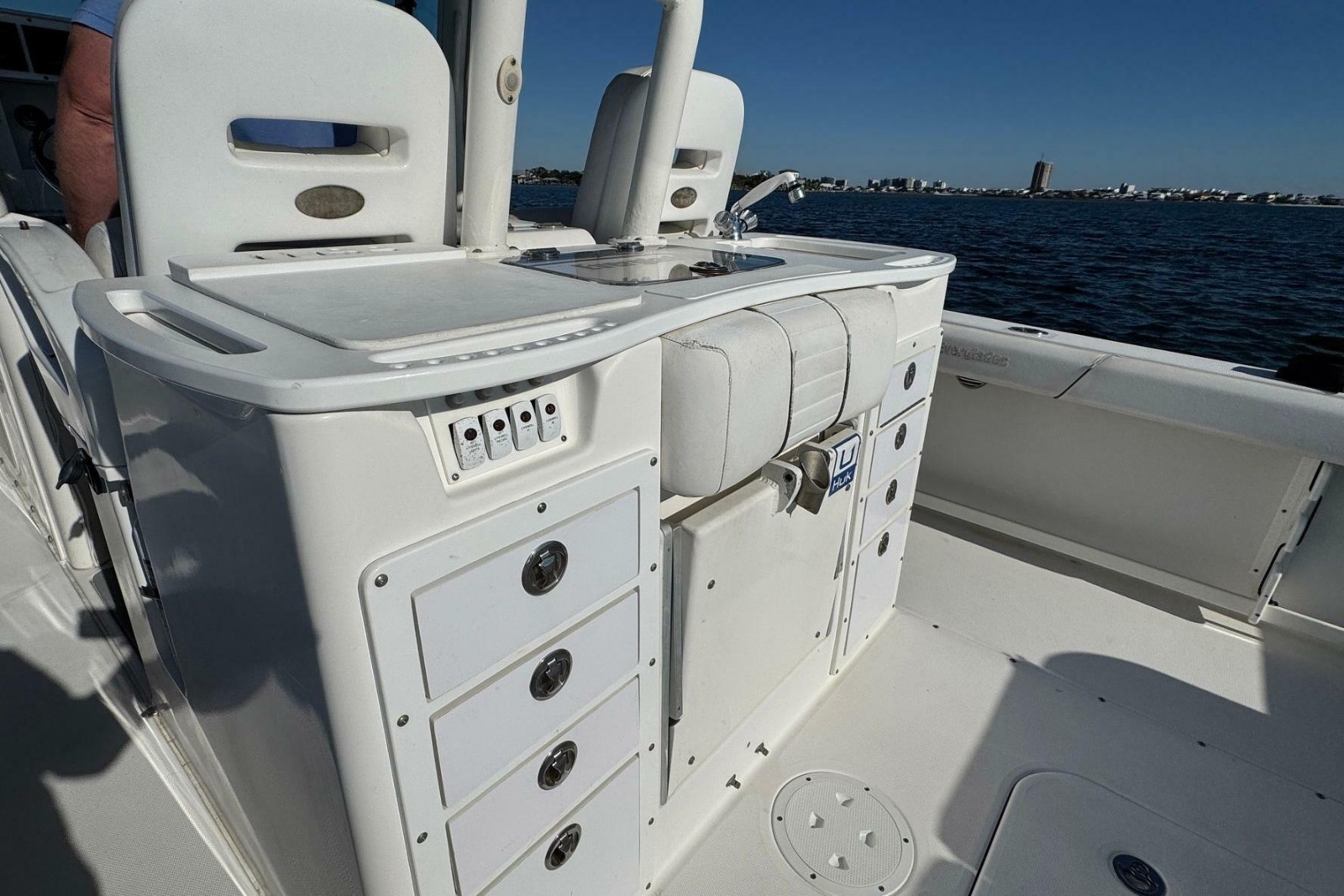 2008 Everglades 350 Center Console