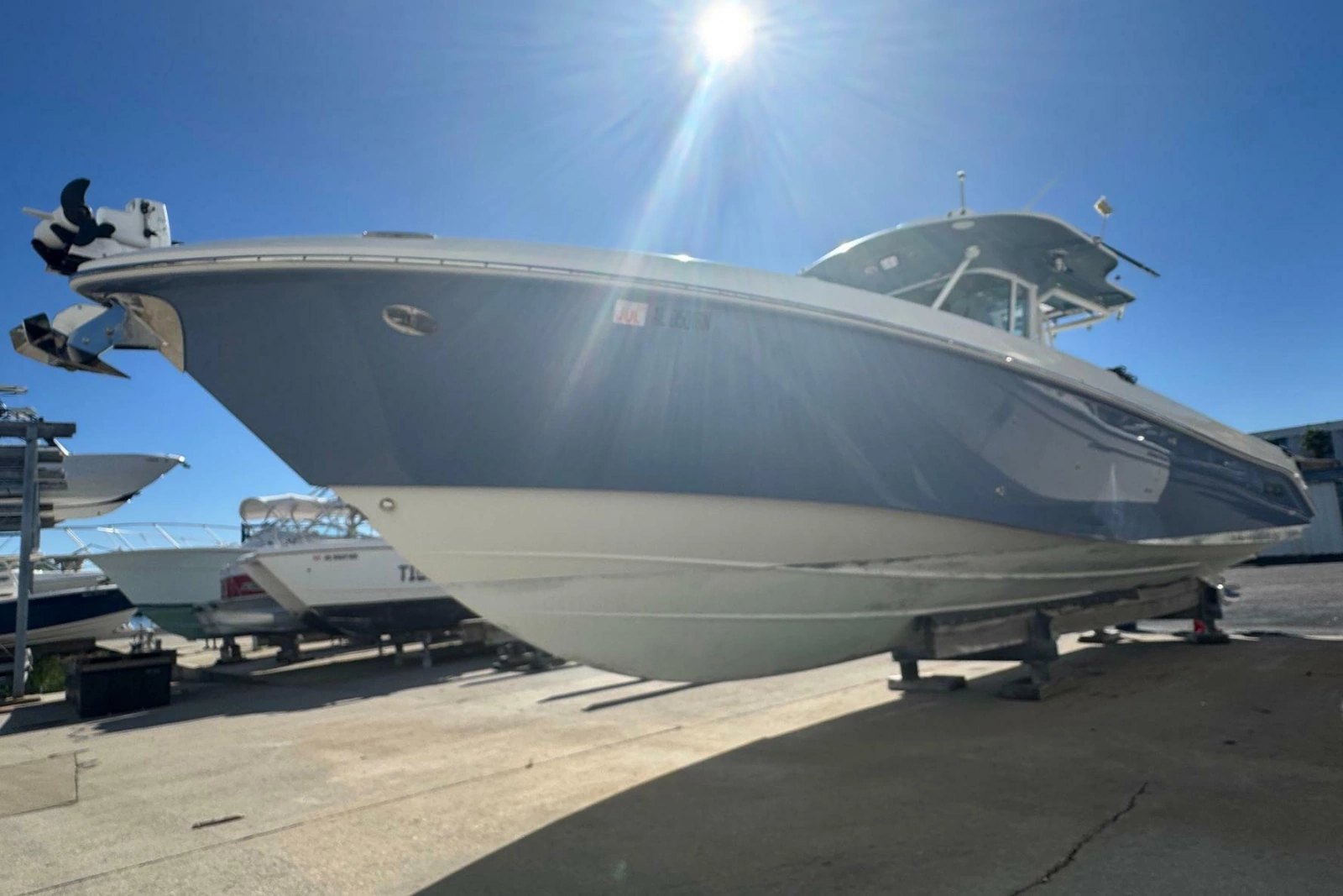 2008 Everglades 350 Center Console
