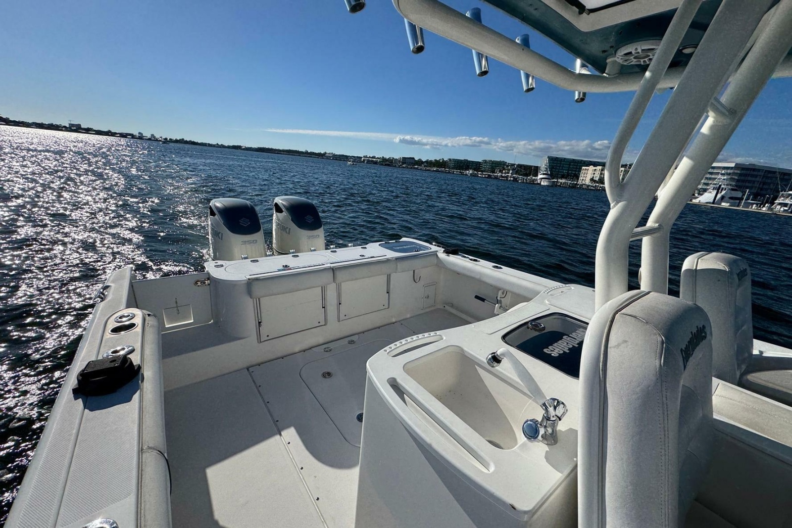 2008 Everglades 350 Center Console