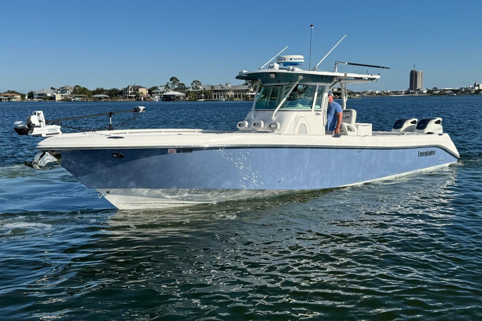 2008 Everglades 350 Center Console
