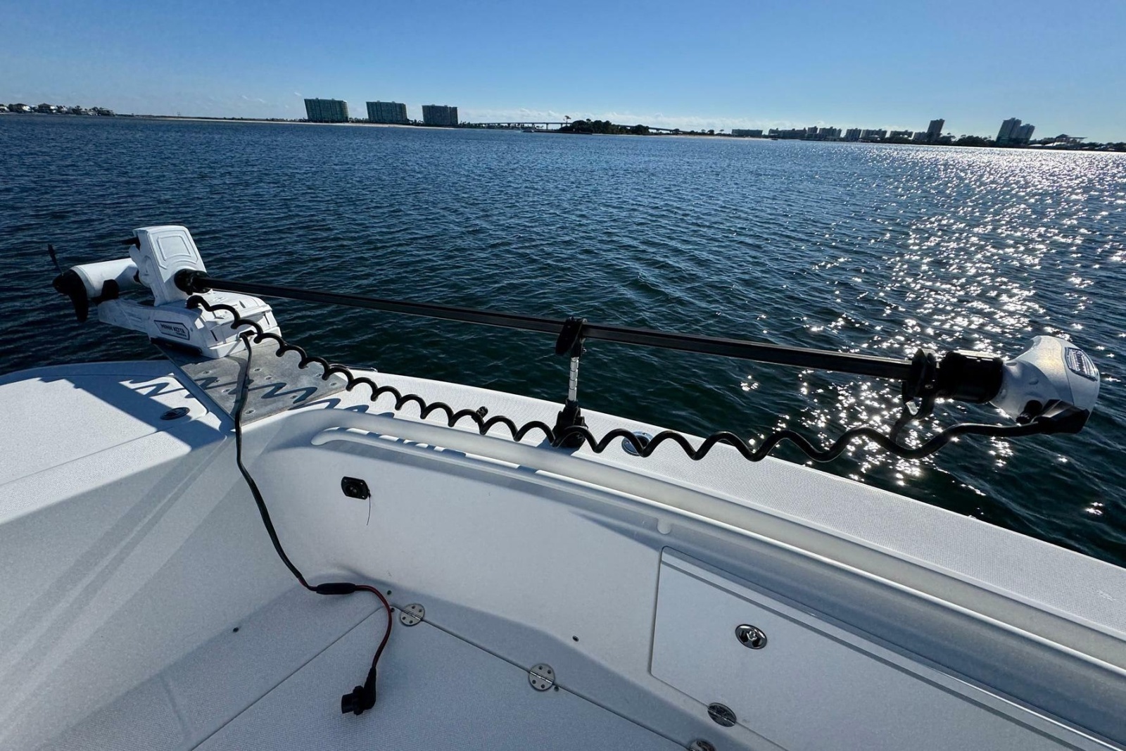 2008 Everglades 350 Center Console
