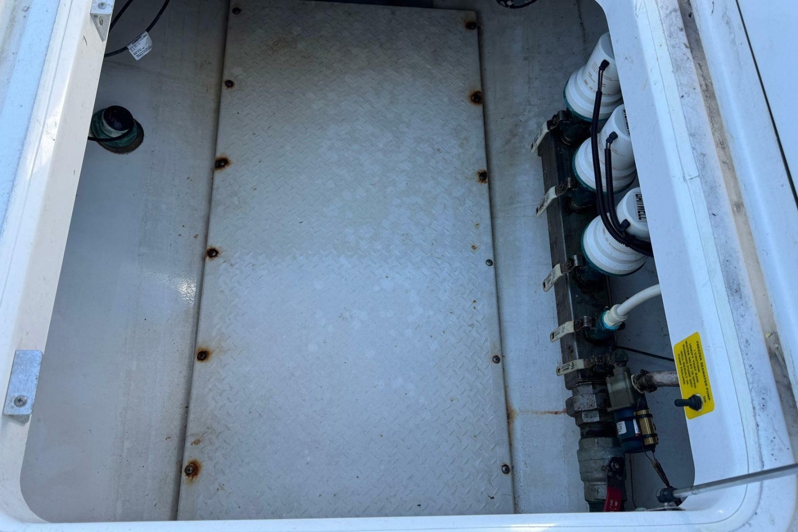 2008 Everglades 350 Center Console