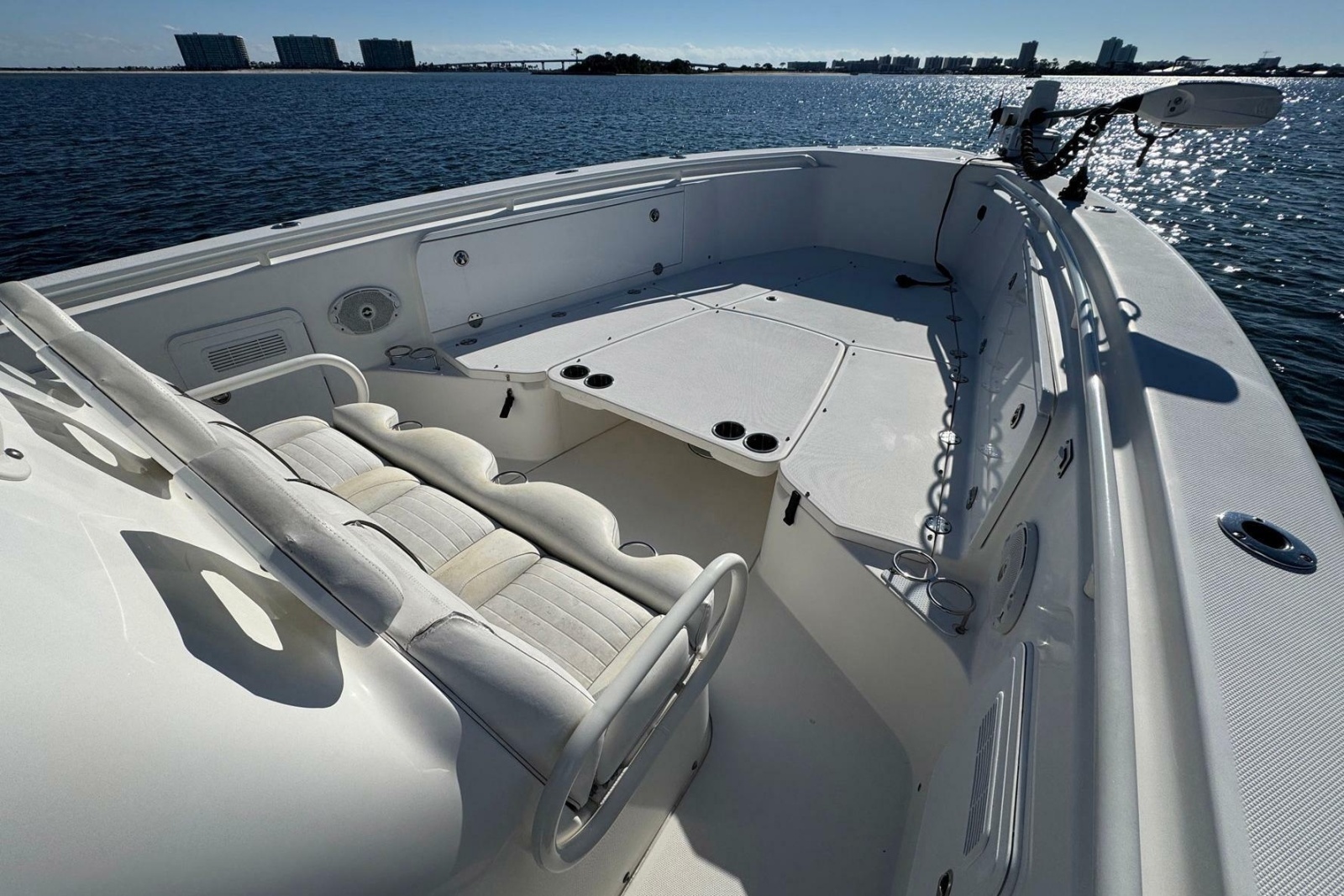 2008 Everglades 350 Center Console