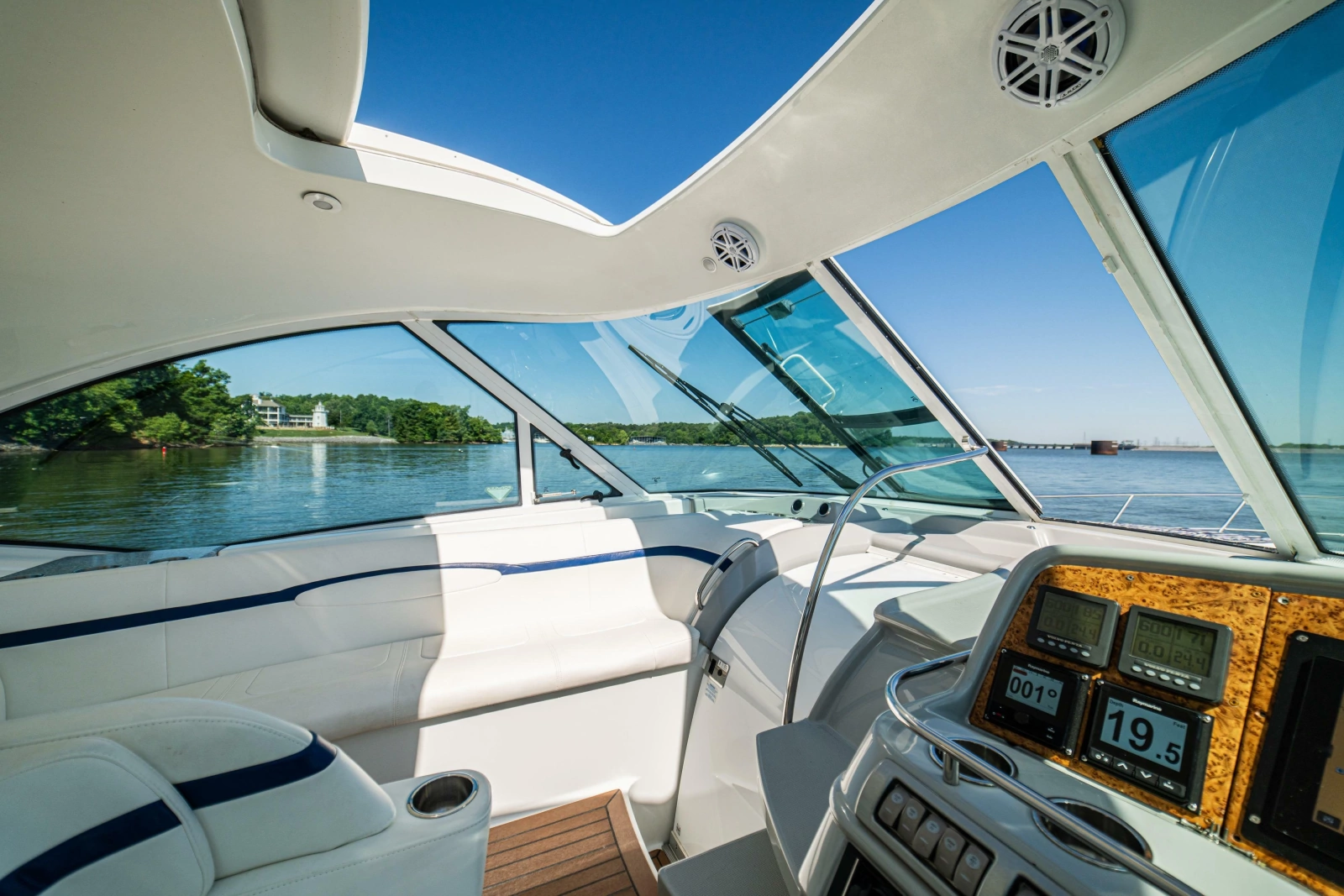 2008 Formula 45 Yacht