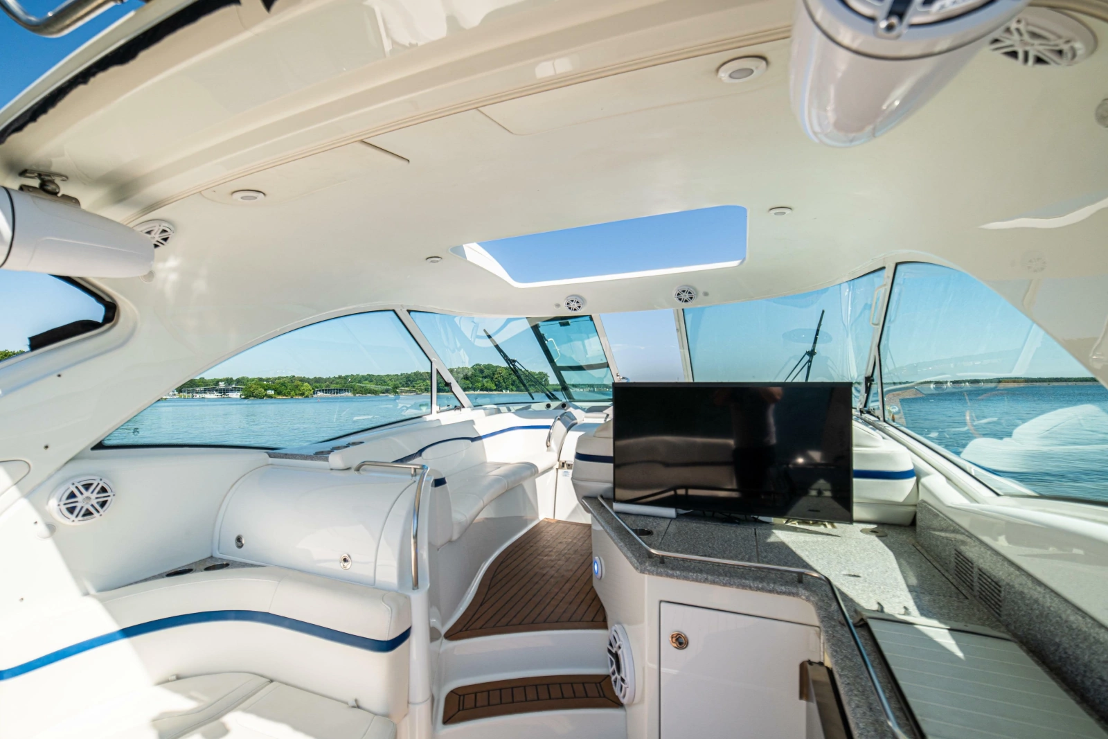 2008 Formula 45 Yacht