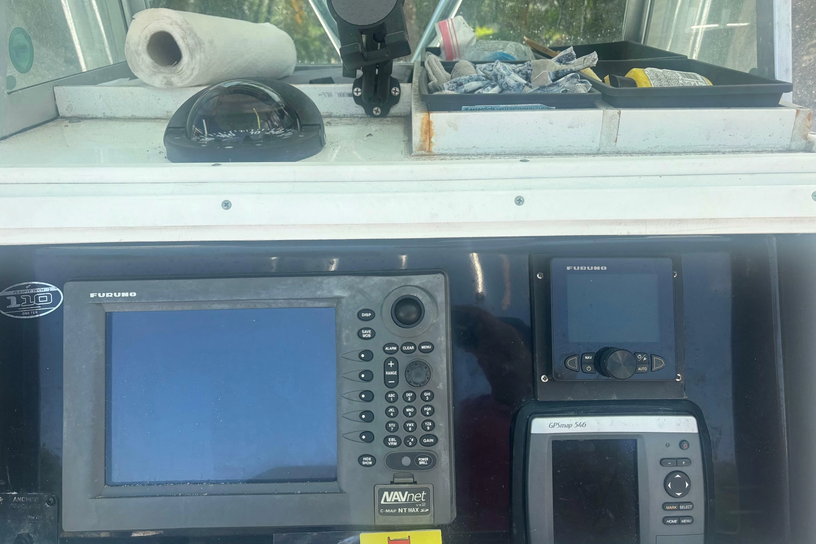 2008 Regulator 26 Forward Seating